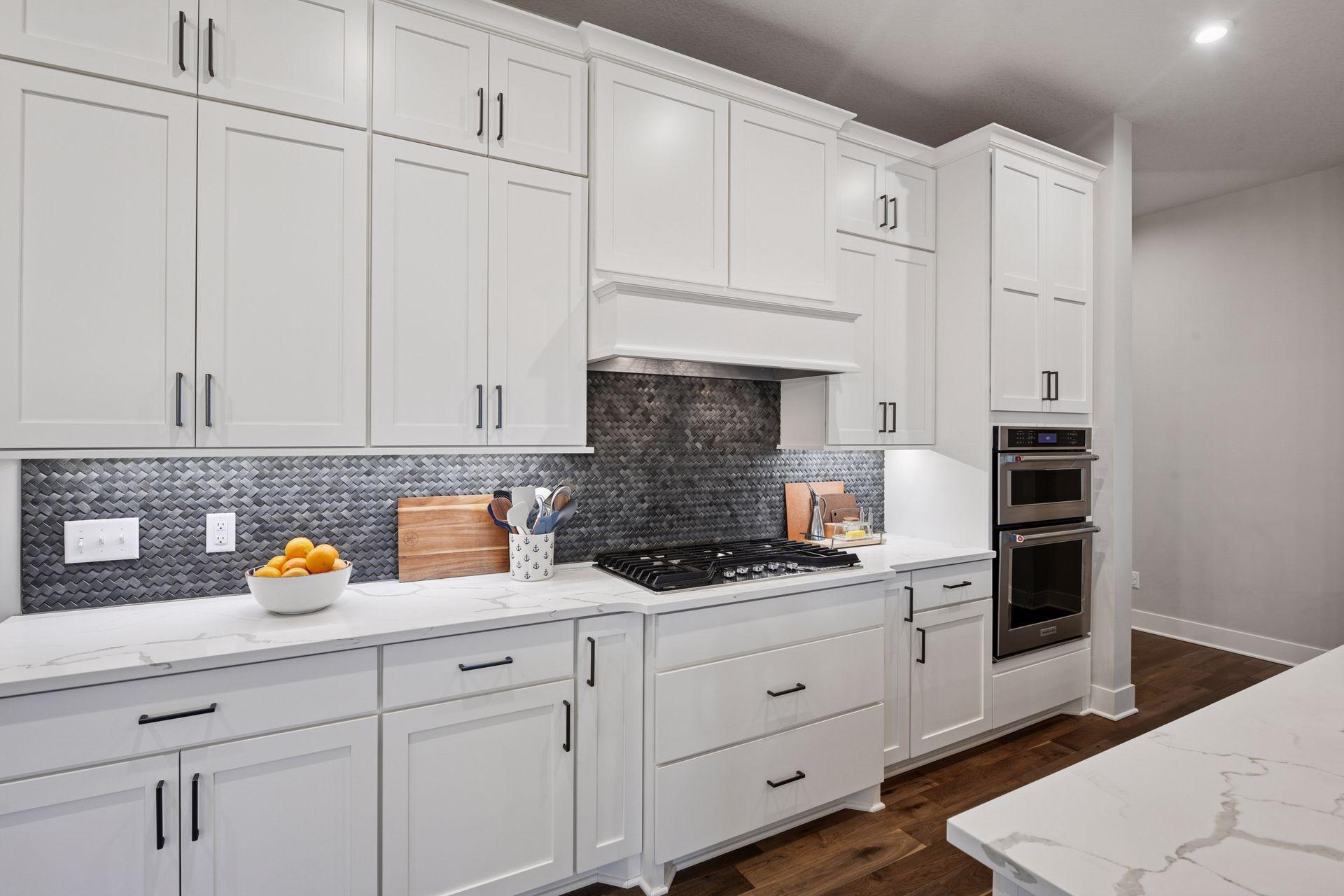 24540 Niblick Alcove