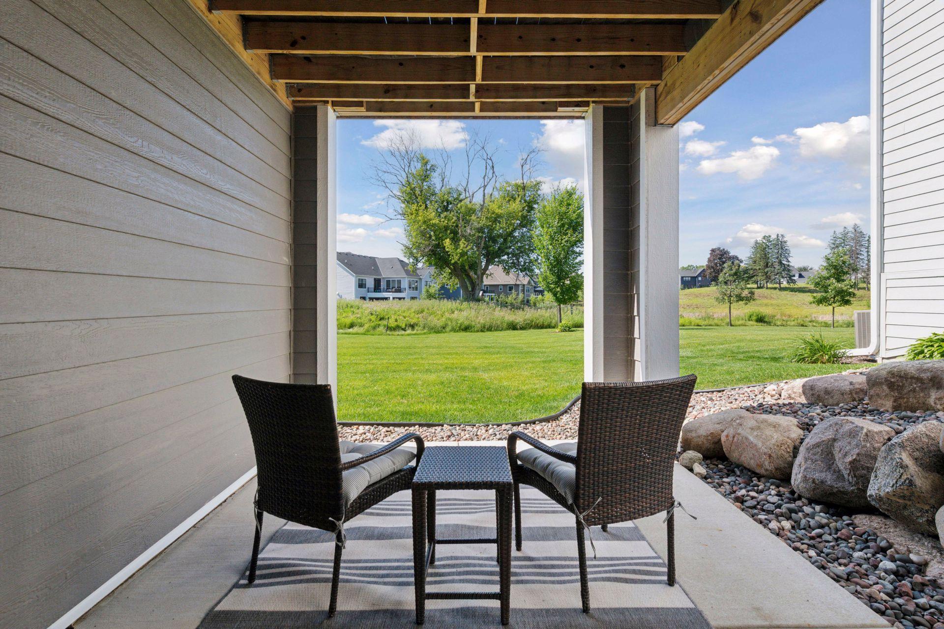 24540 Niblick Alcove