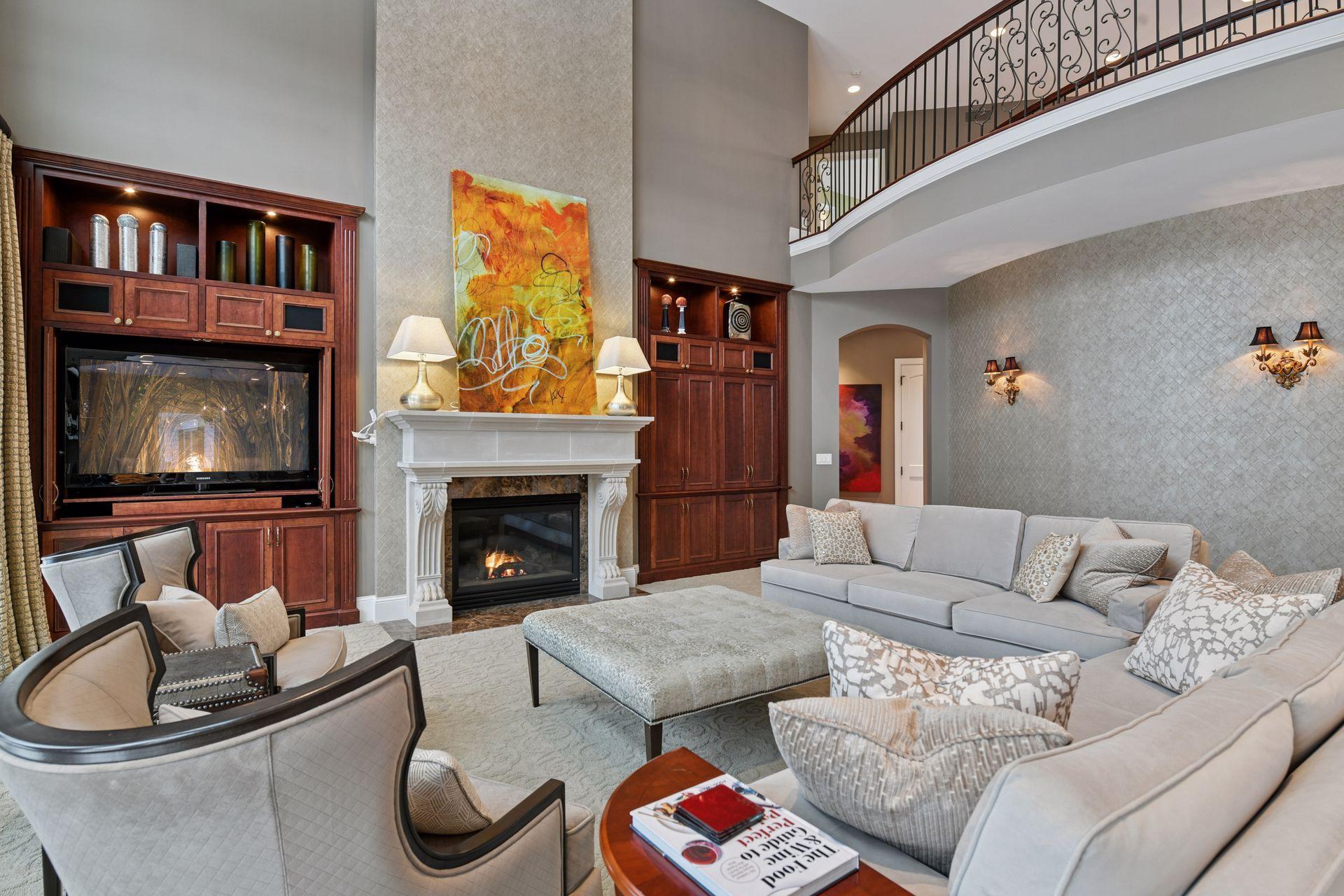 315 Calamus Circle