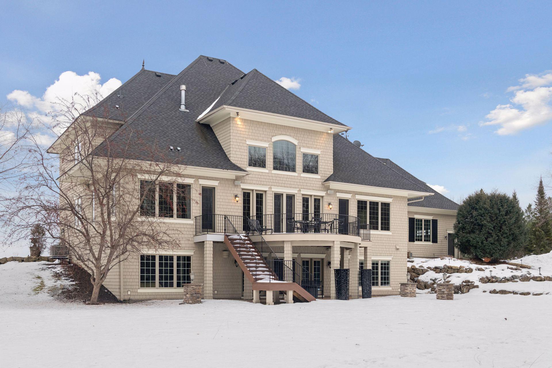 315 Calamus Circle