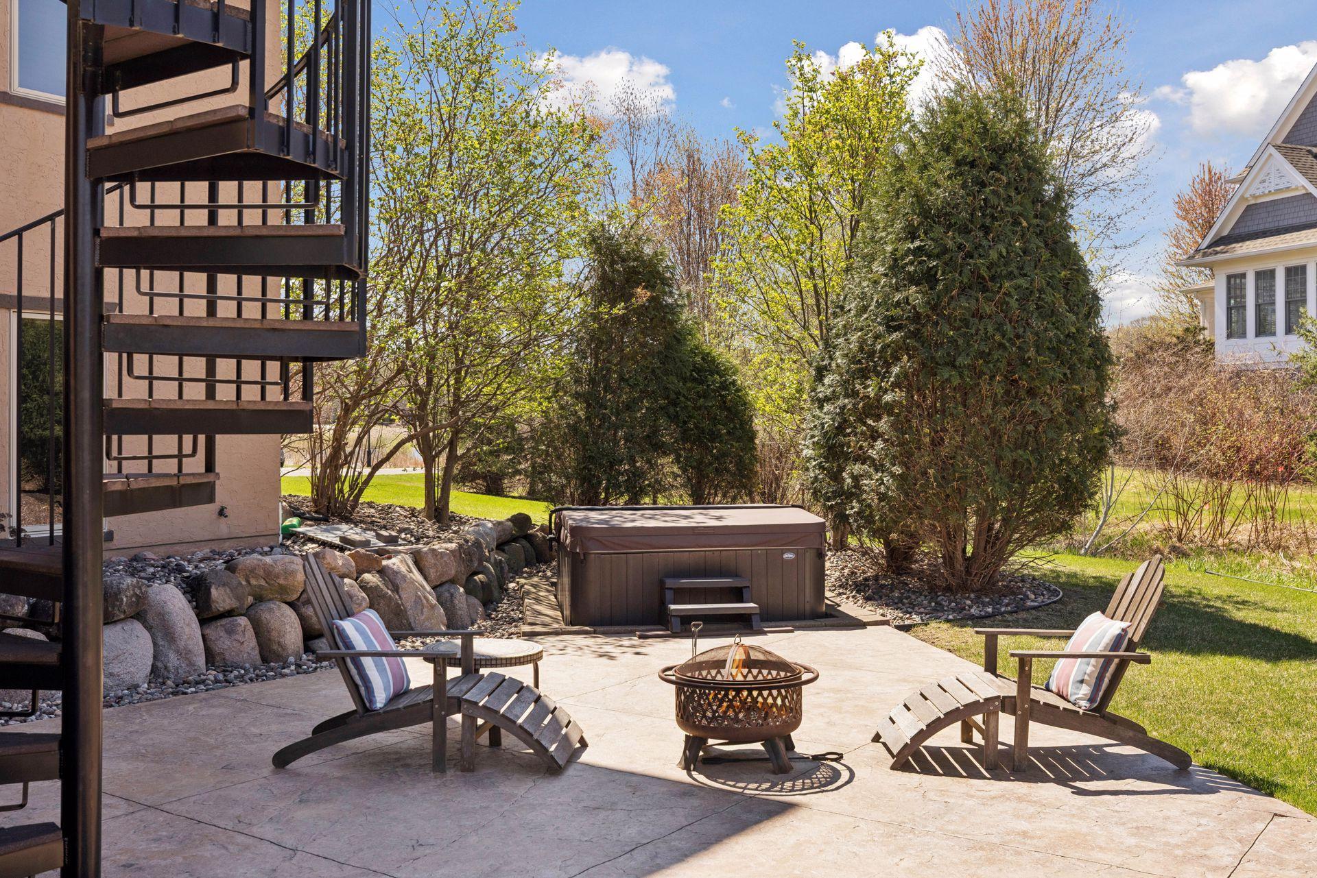 225 Calamus Circle