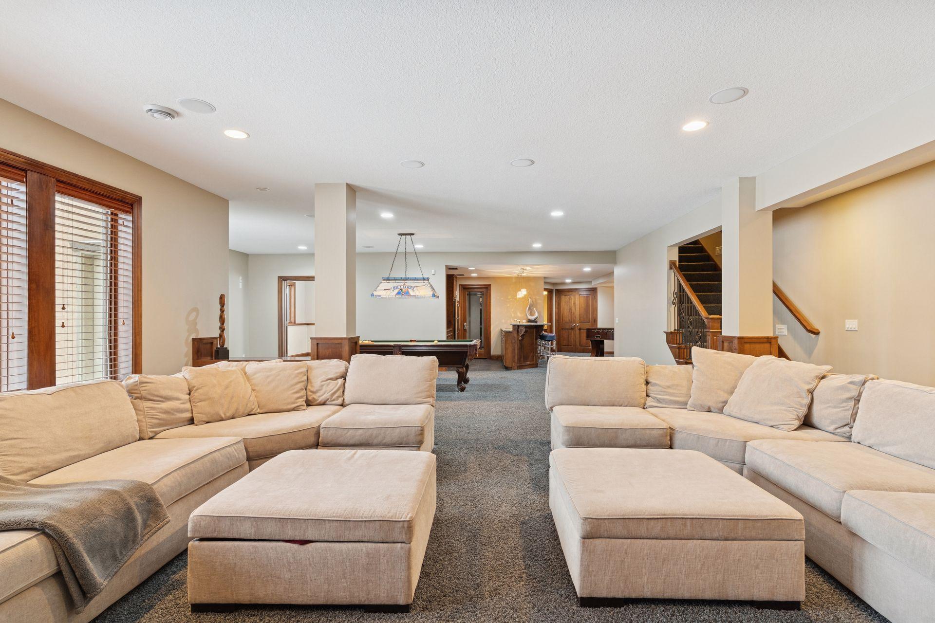 225 Calamus Circle