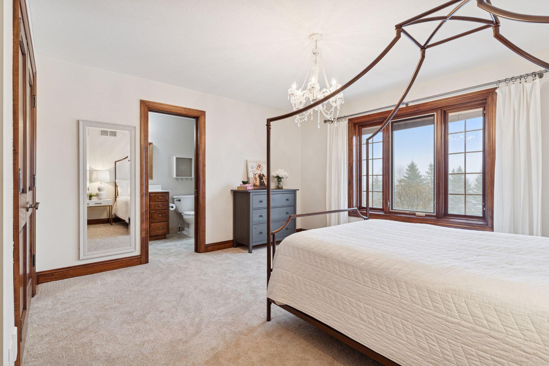 225 Calamus Circle