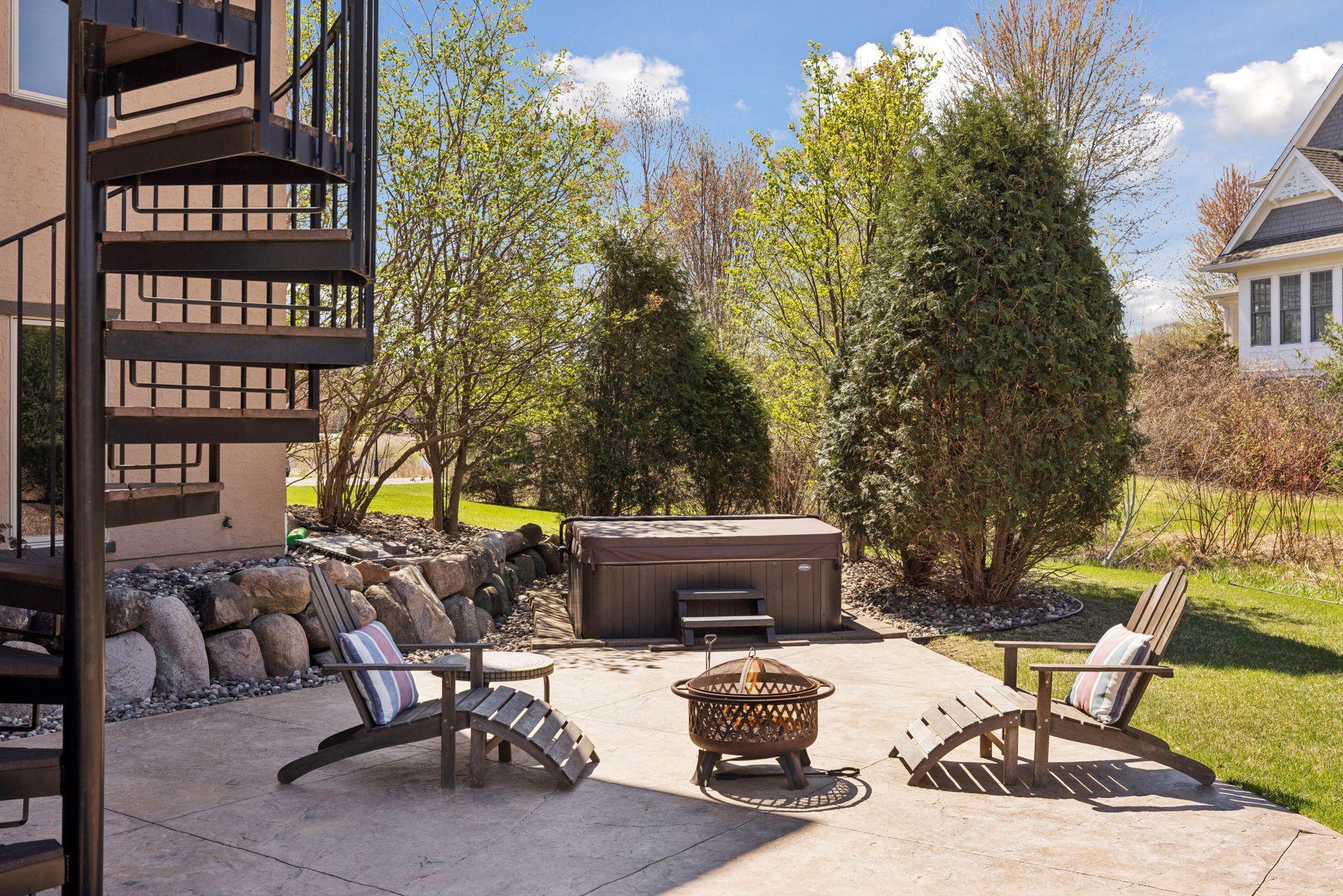 225 Calamus Circle