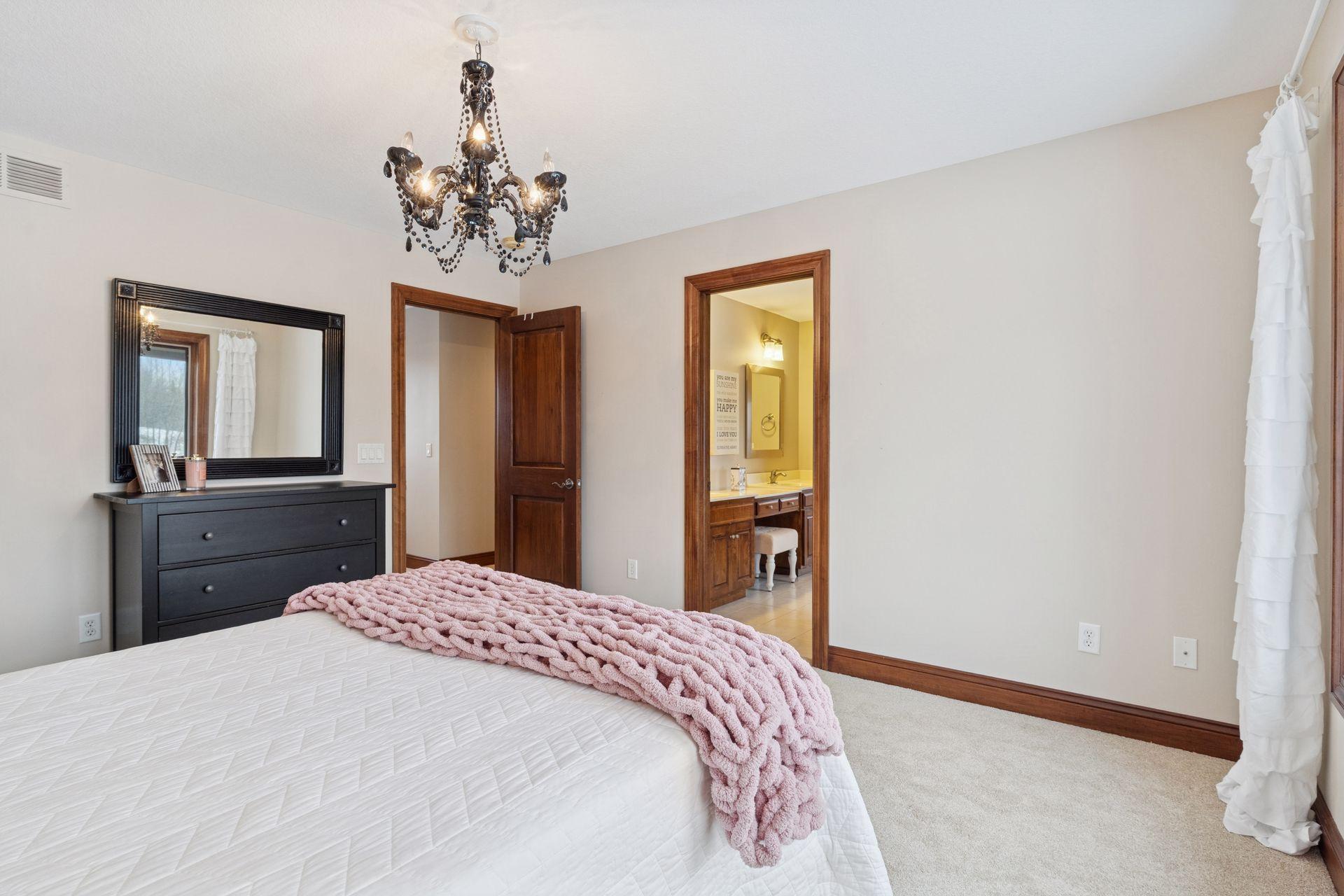 225 Calamus Circle