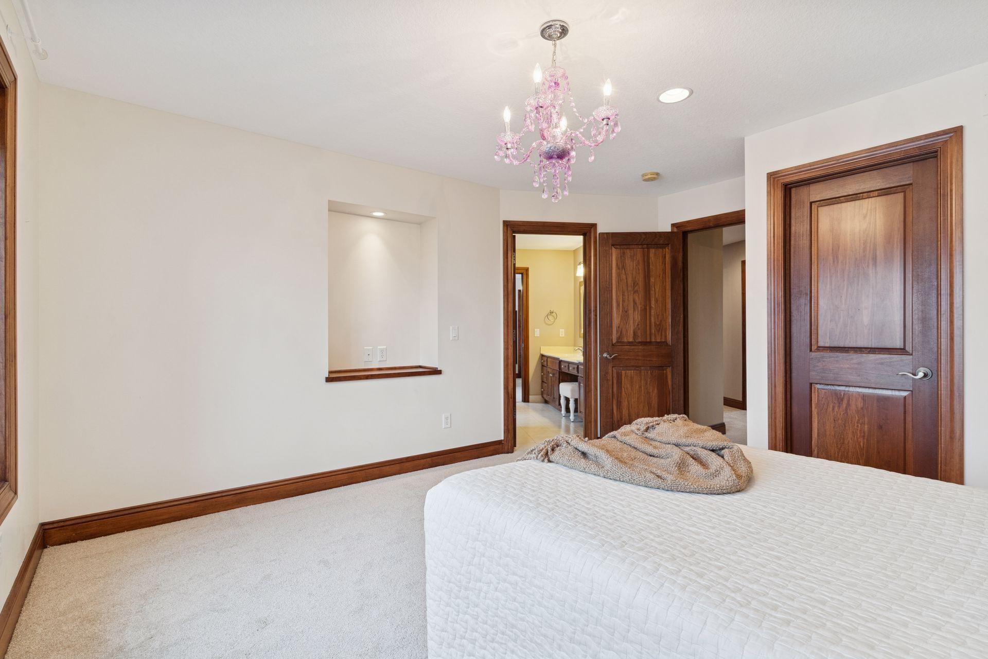 225 Calamus Circle