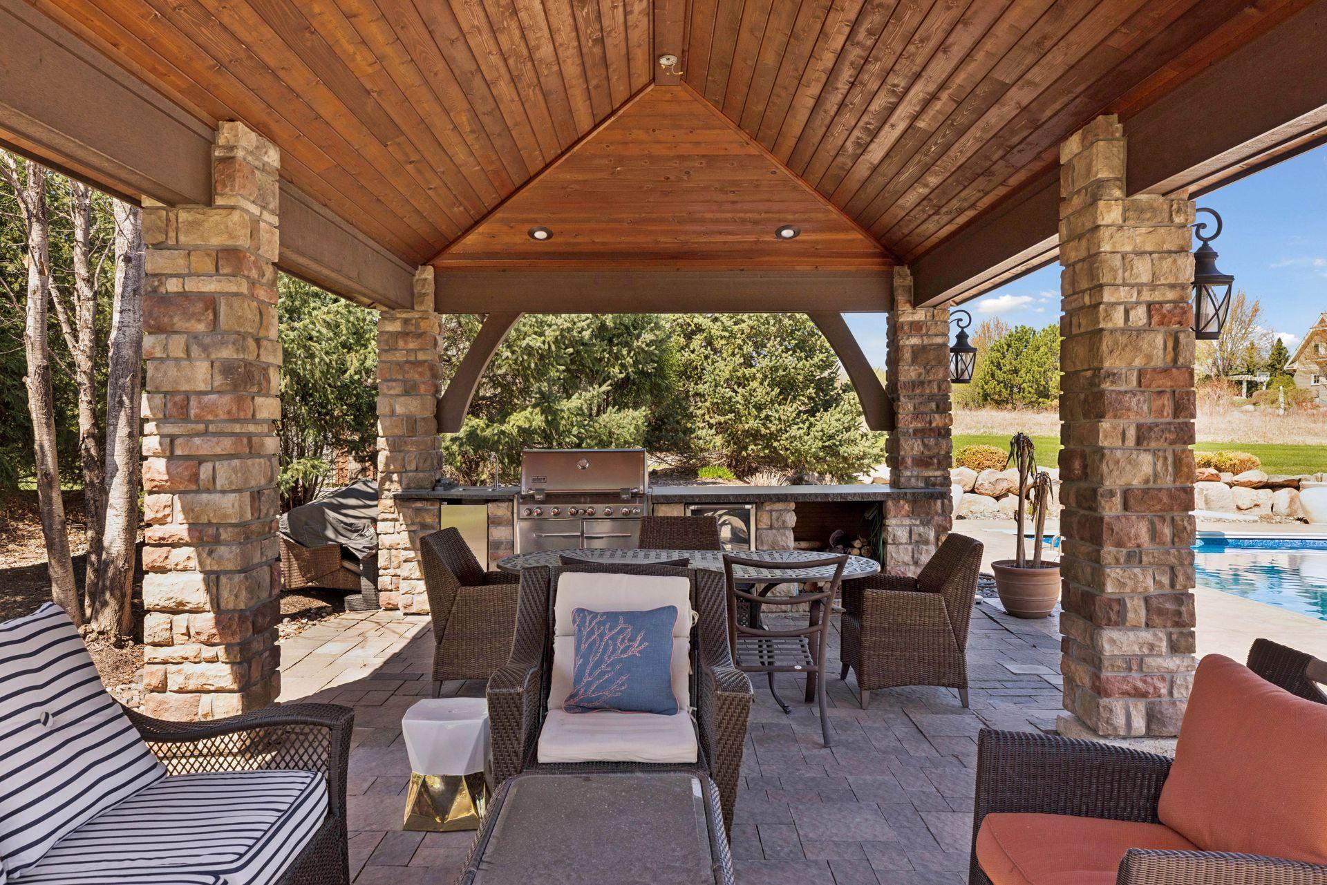 225 Calamus Circle