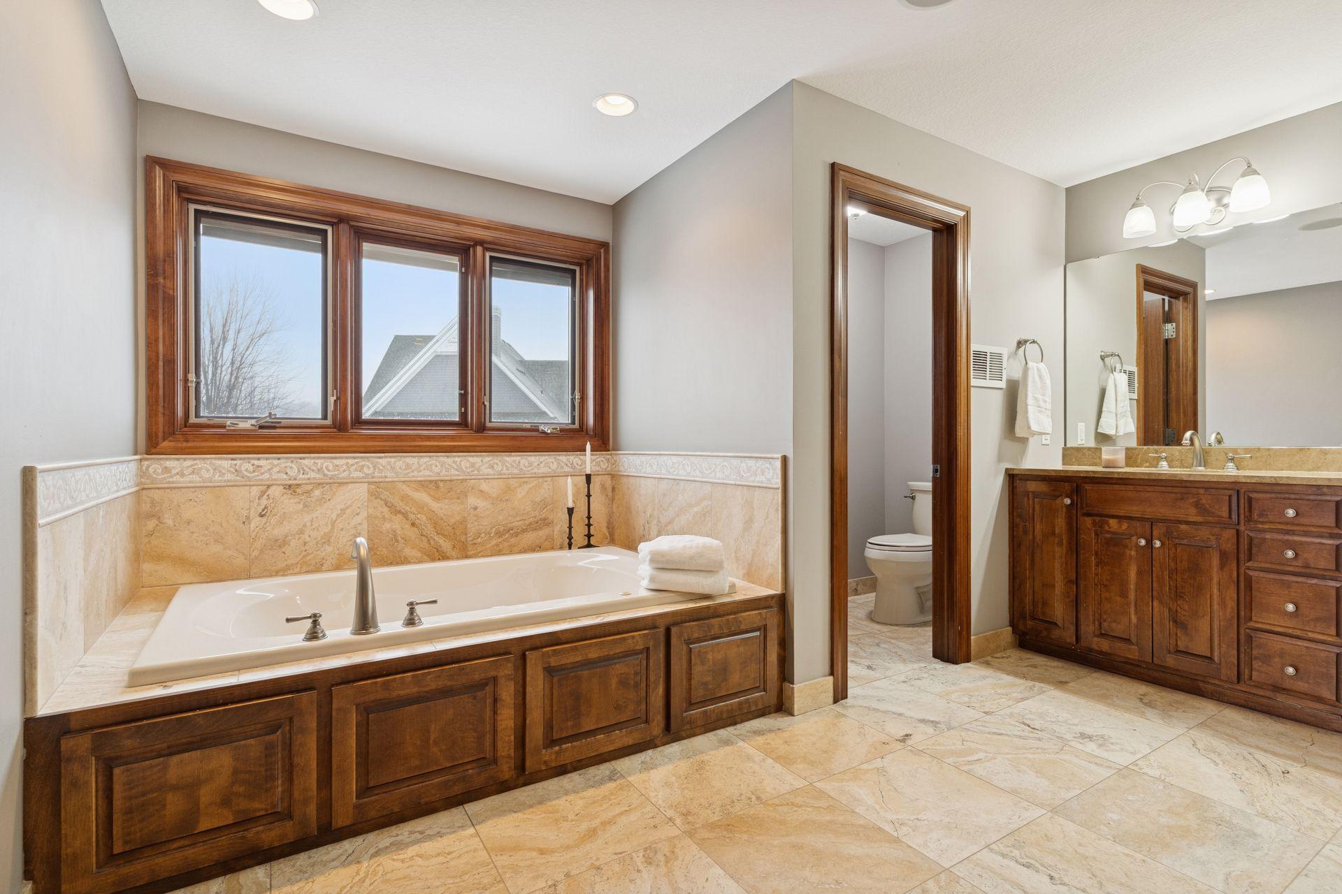 225 Calamus Circle