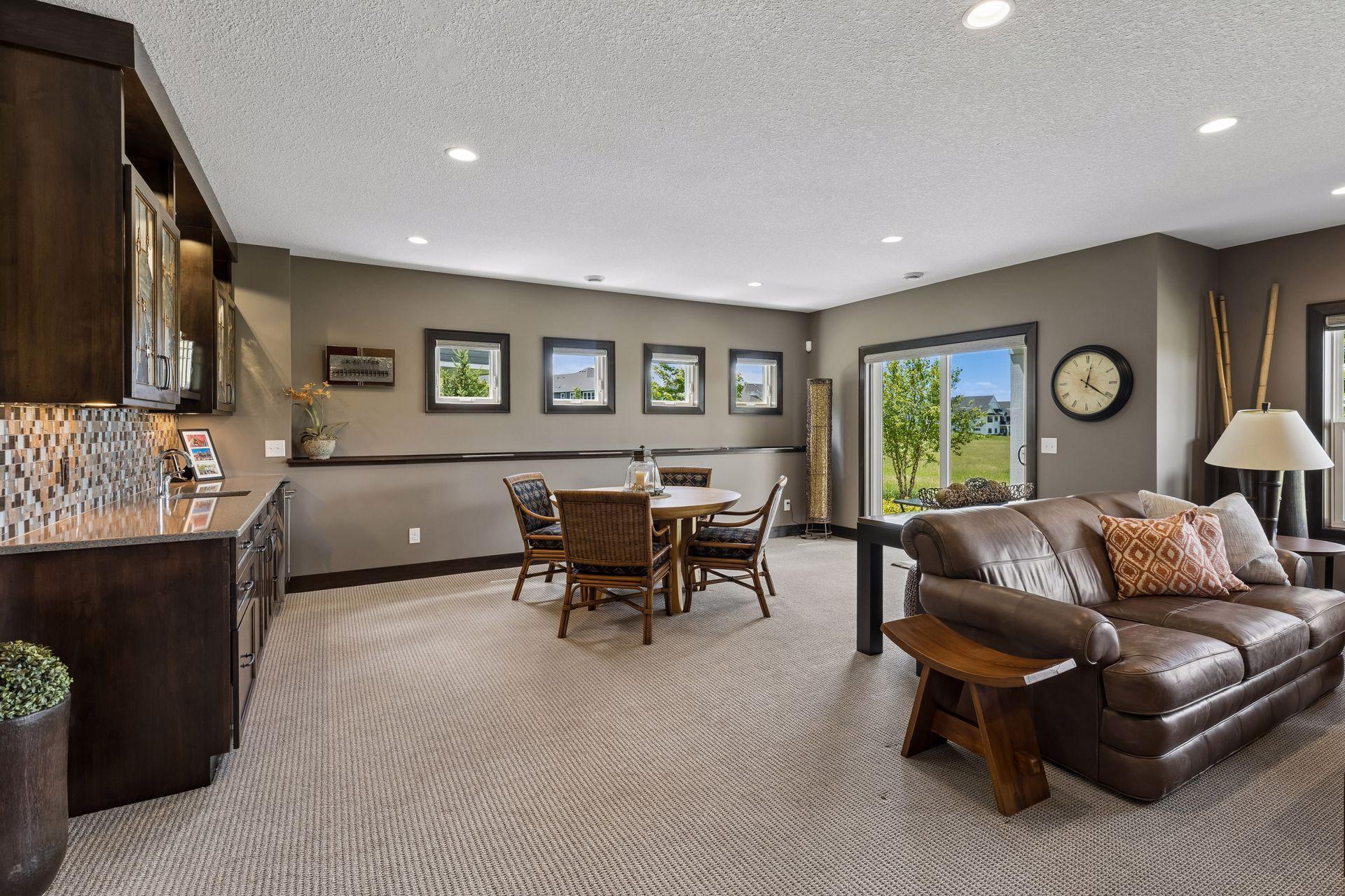 6135 Garland Lane N