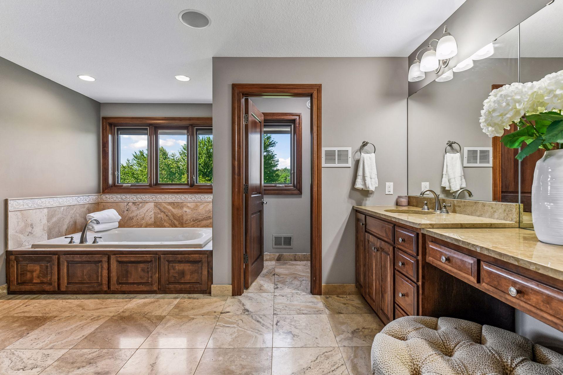 225 Calamus Circle