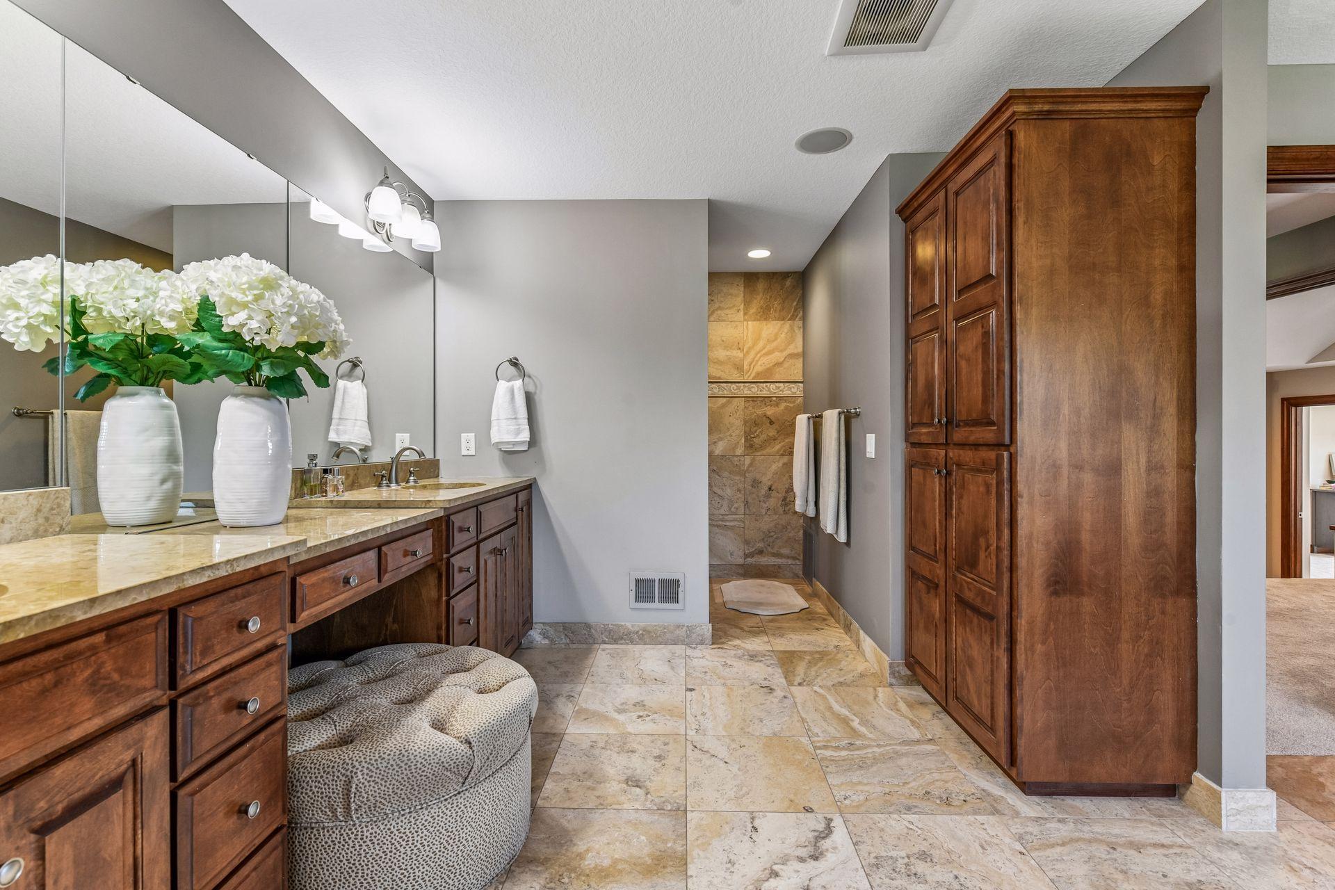 225 Calamus Circle