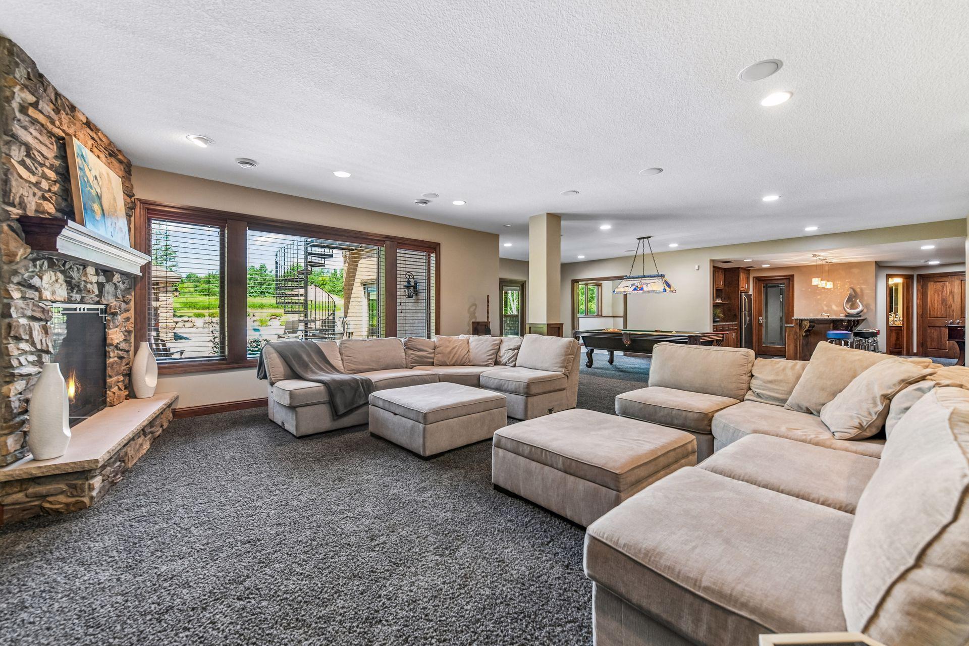 225 Calamus Circle