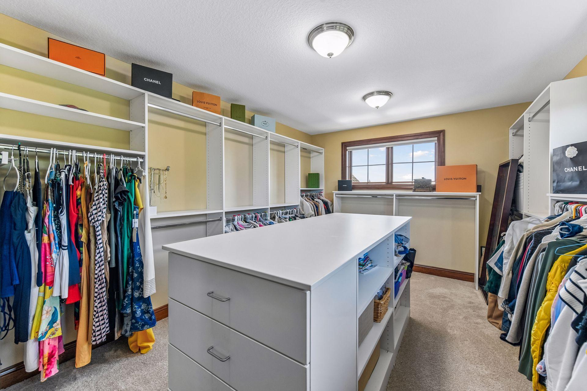 225 Calamus Circle