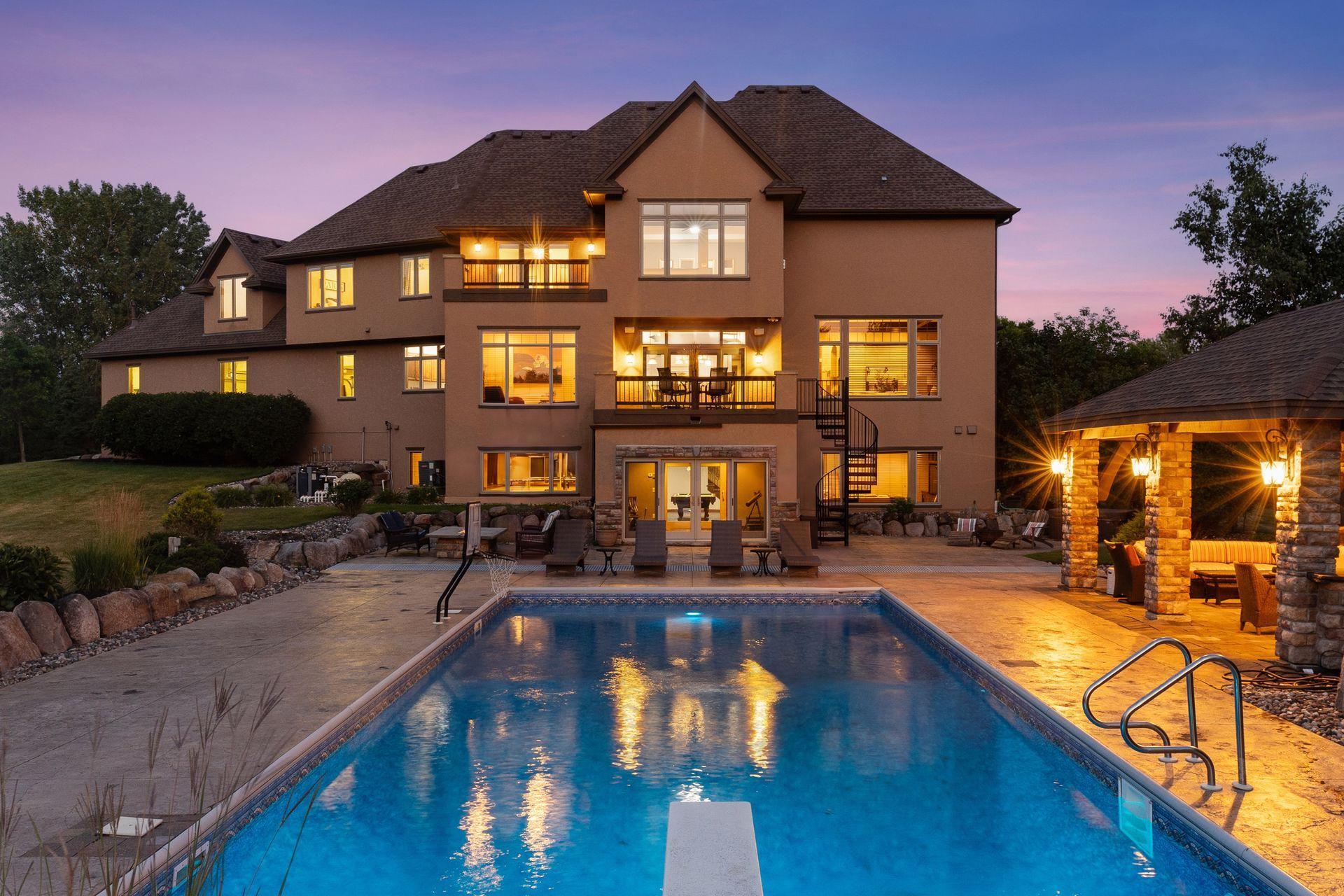 225 Calamus Circle