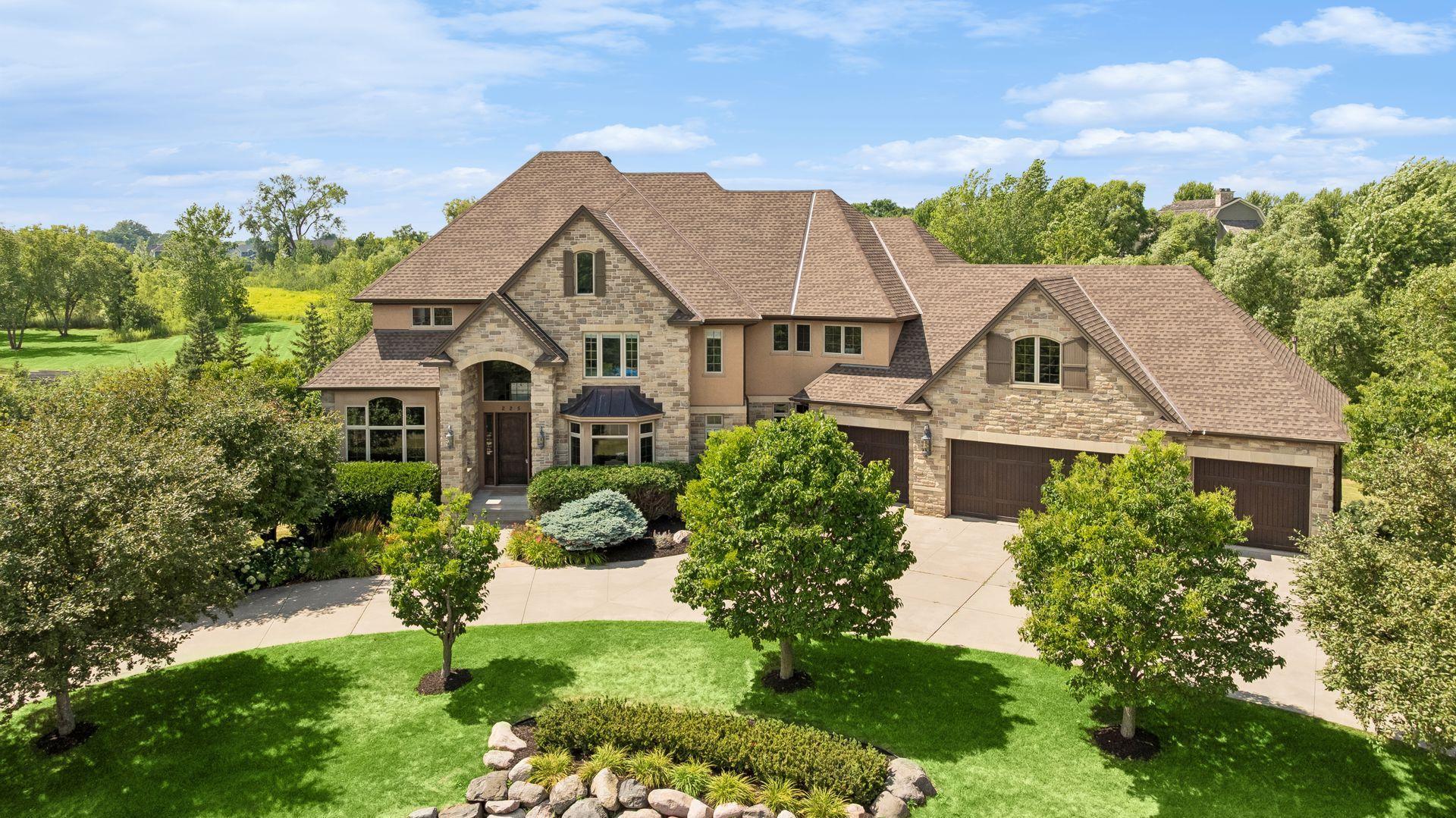 225 Calamus Circle
