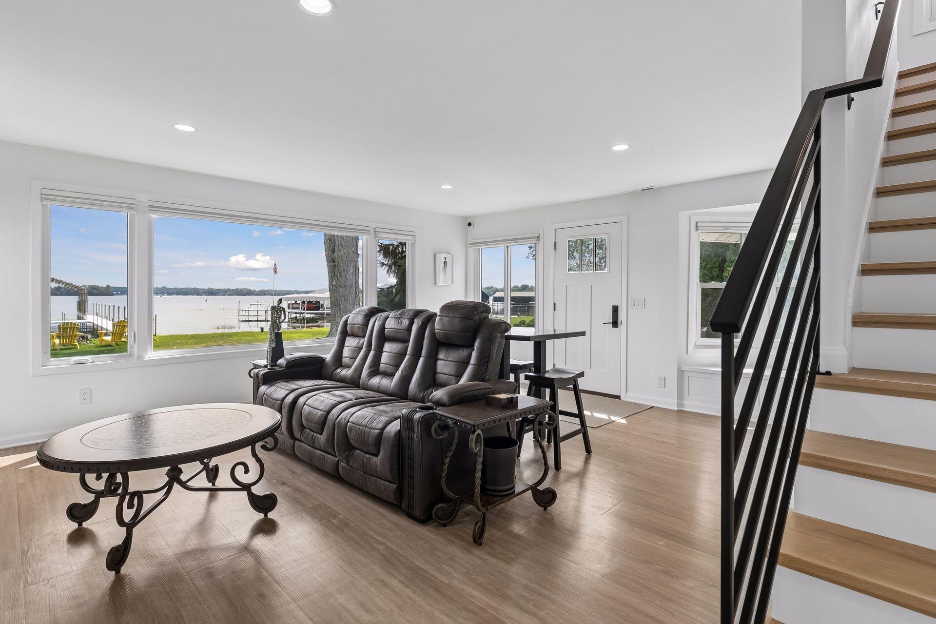 55 W Point Avenue
