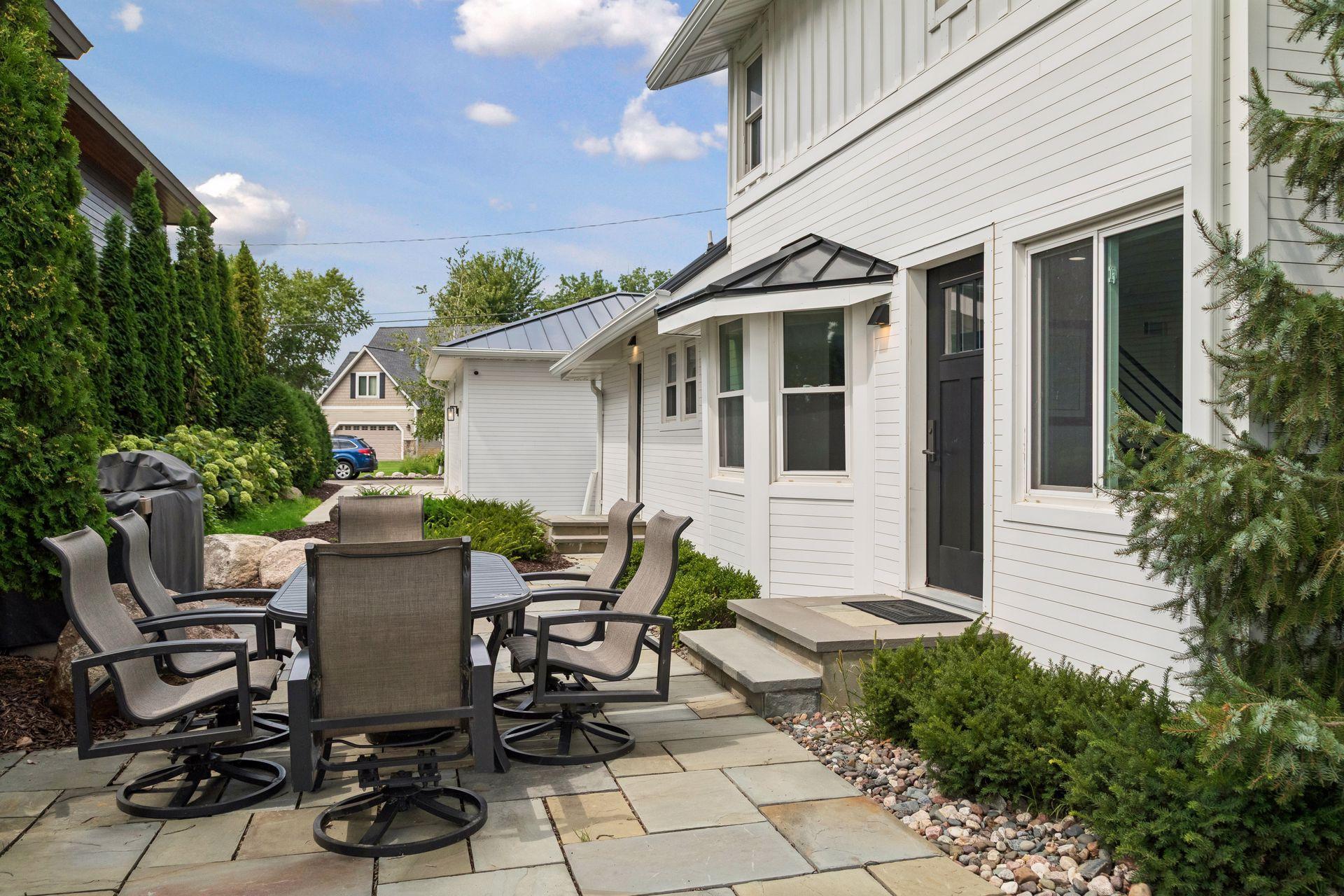 55 W Point Avenue