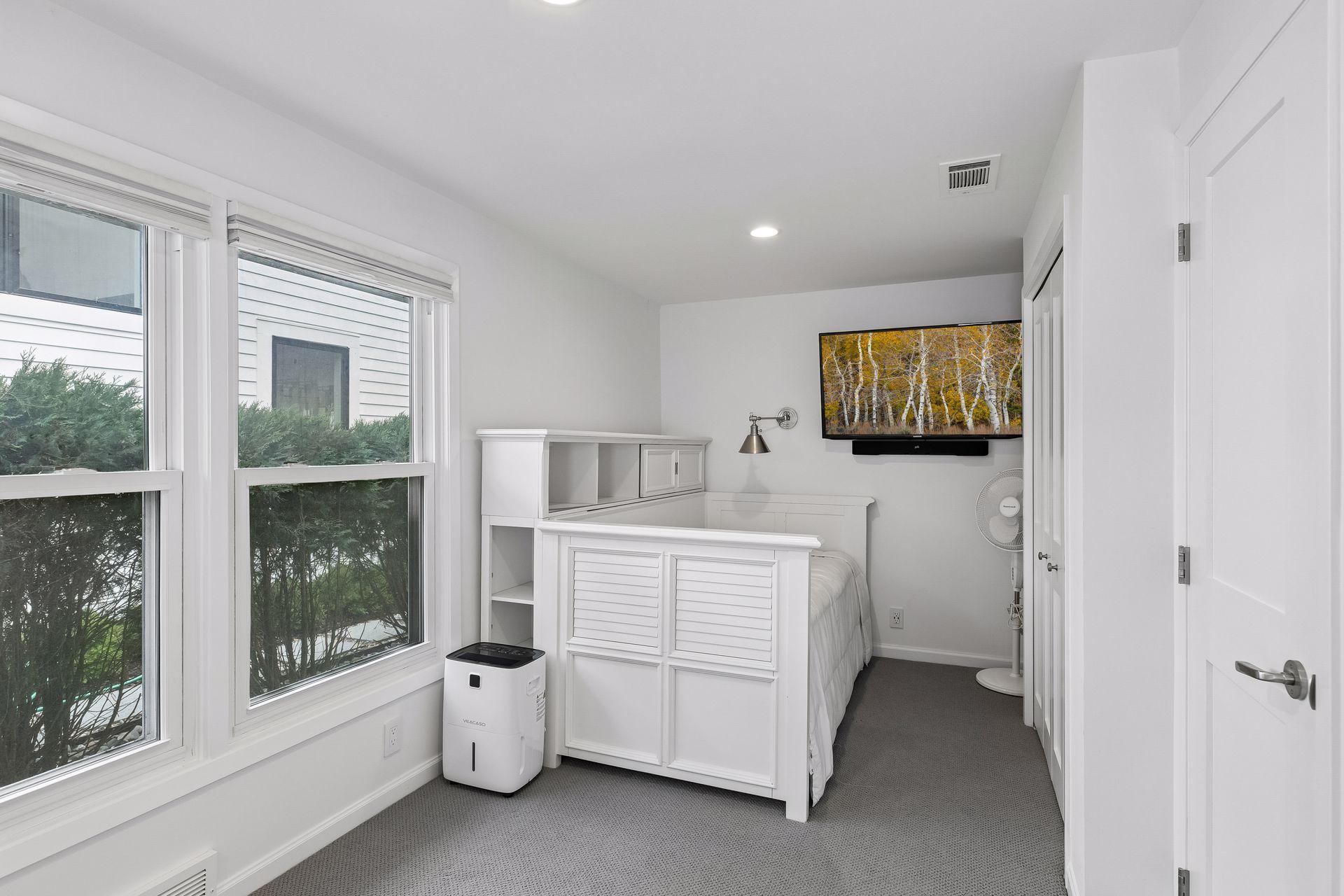 55 W Point Avenue