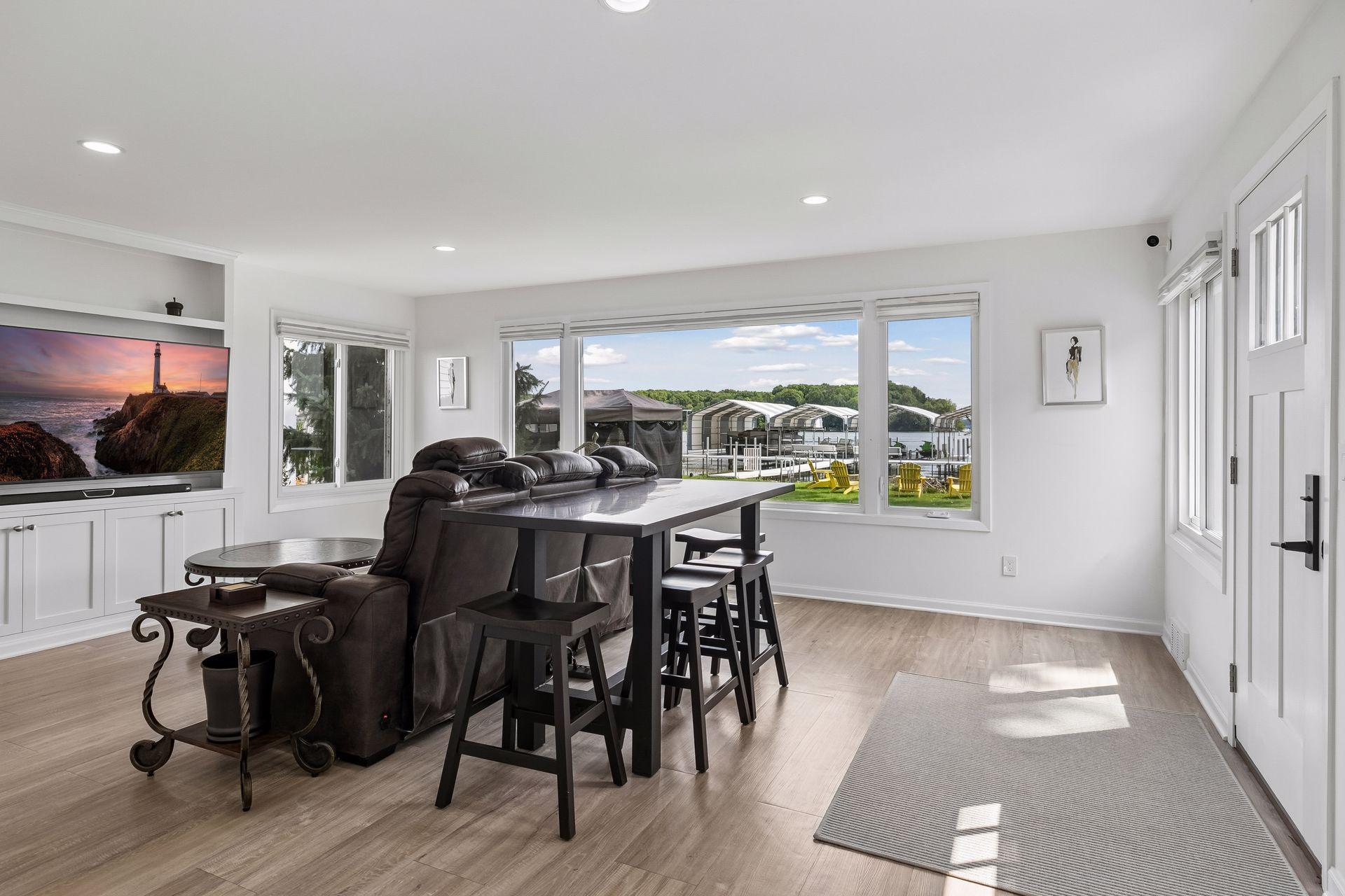 55 W Point Avenue