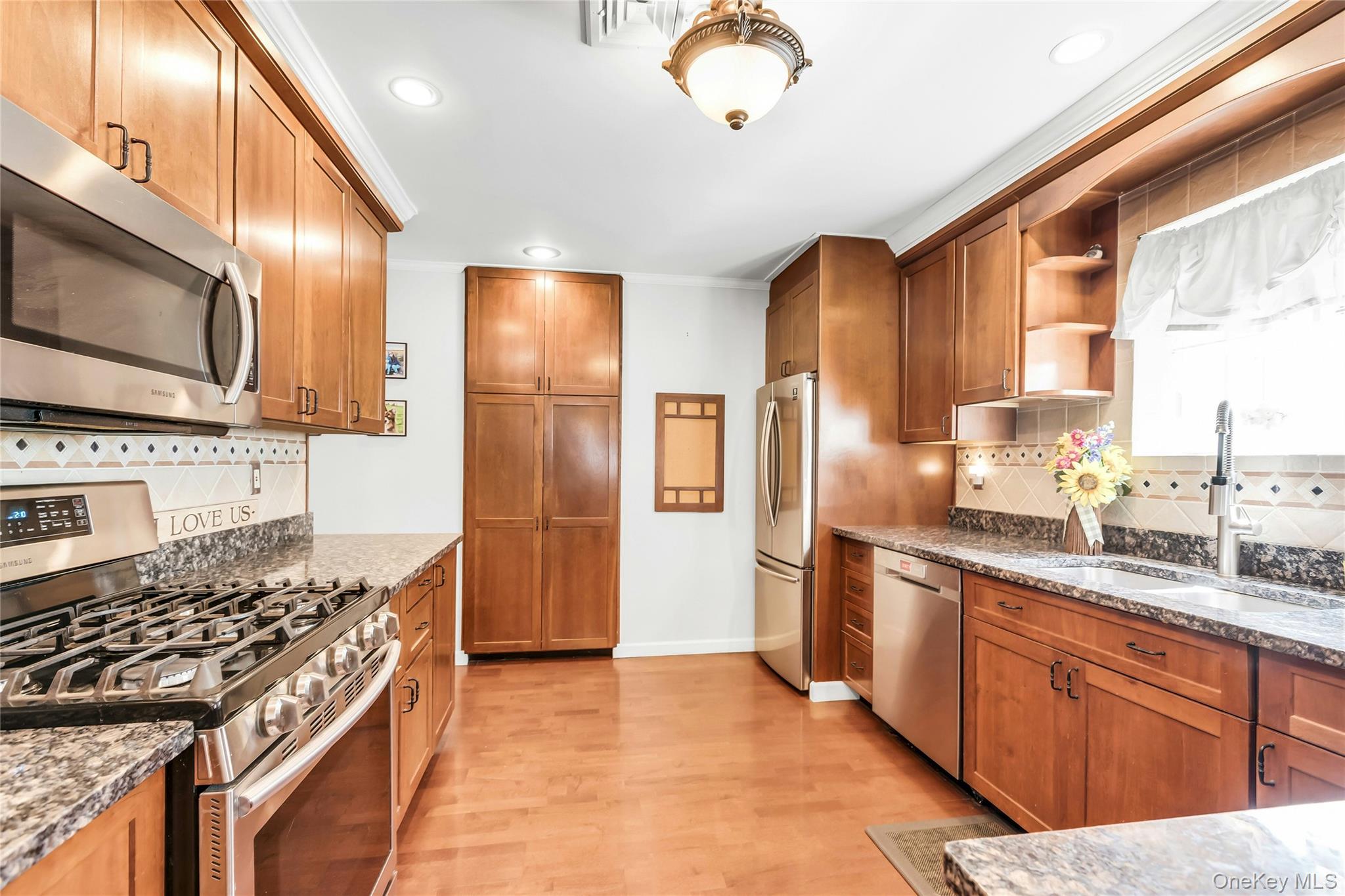 36 Richard Avenue