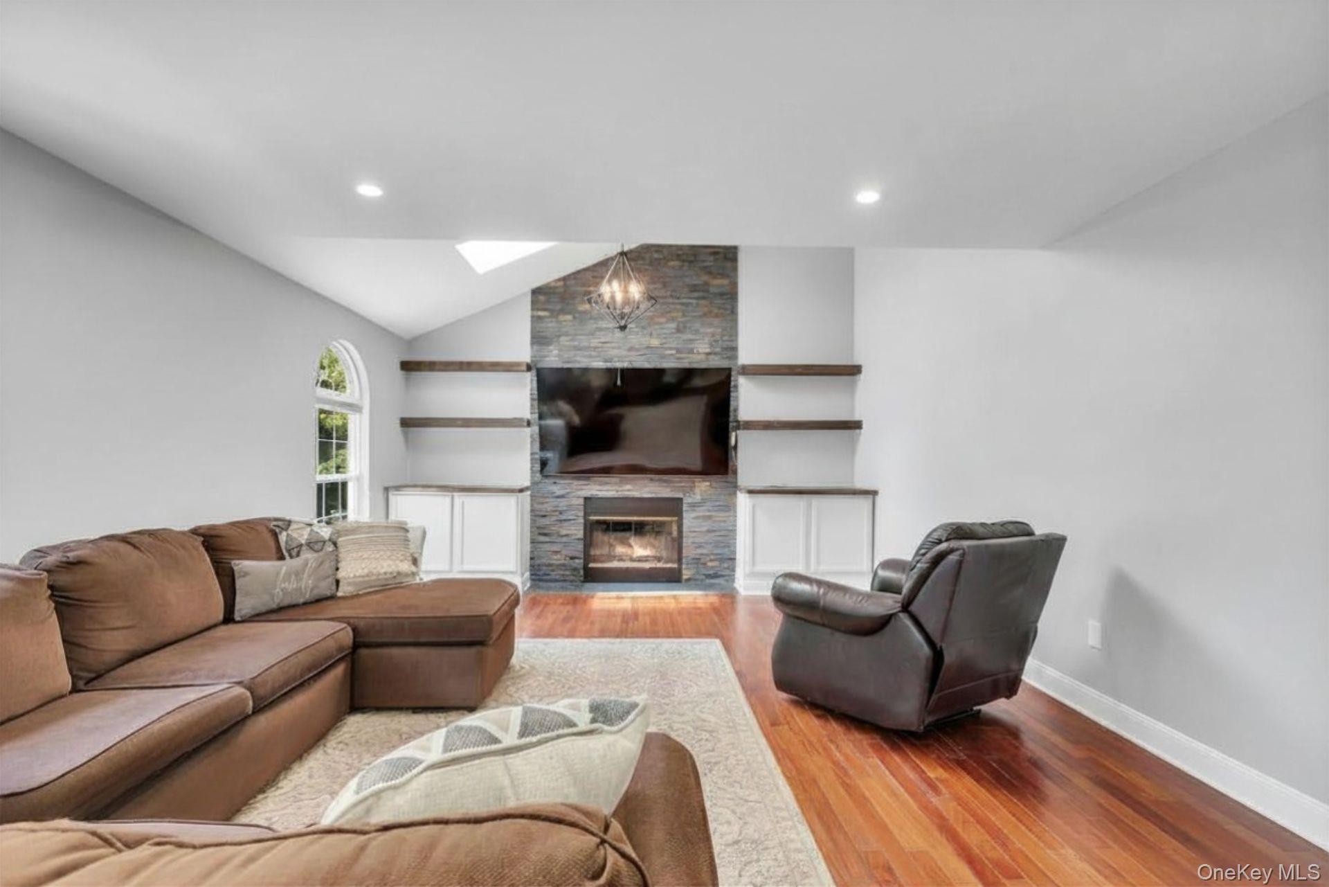 52 Elmhurst Avenue