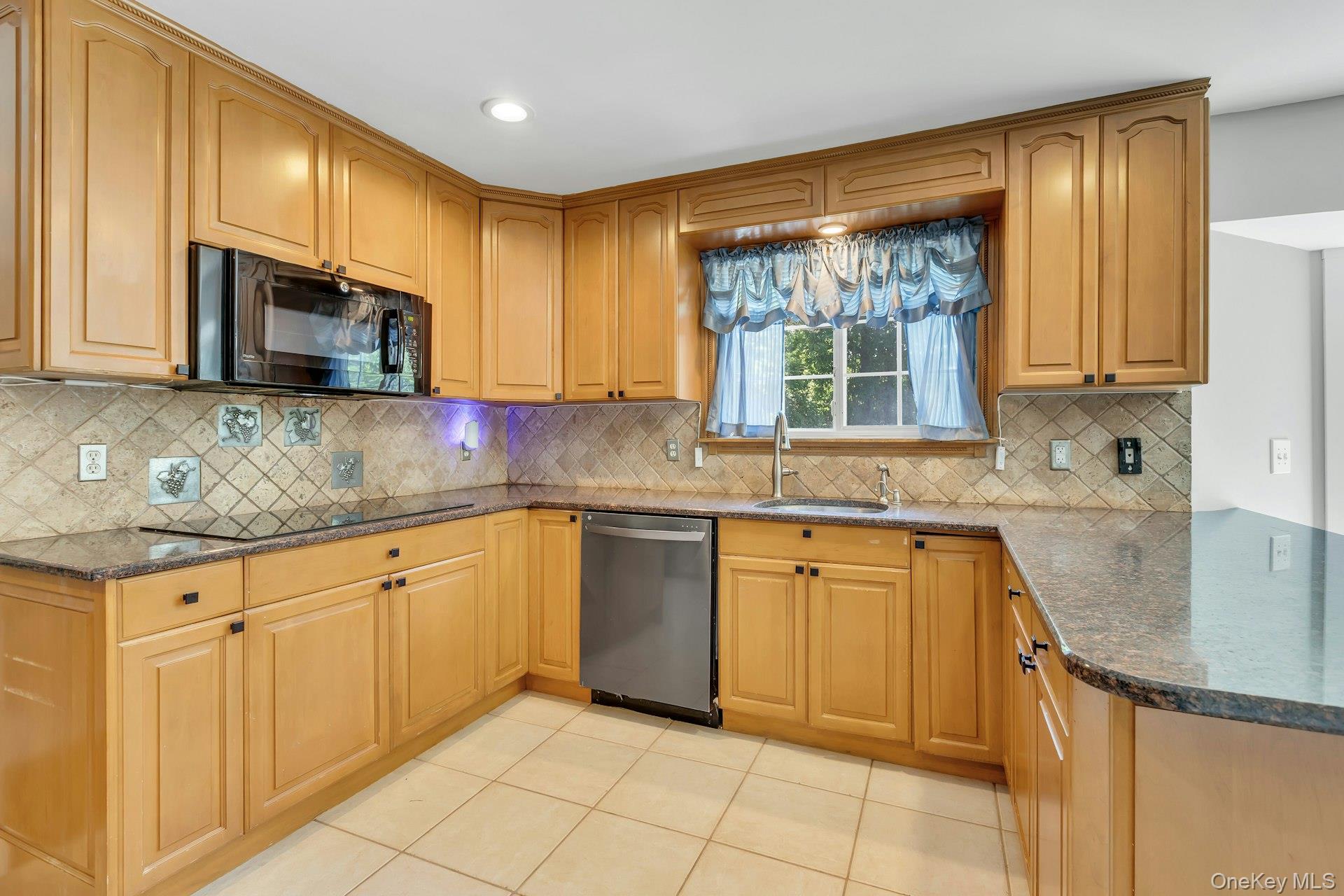 52 Elmhurst Avenue