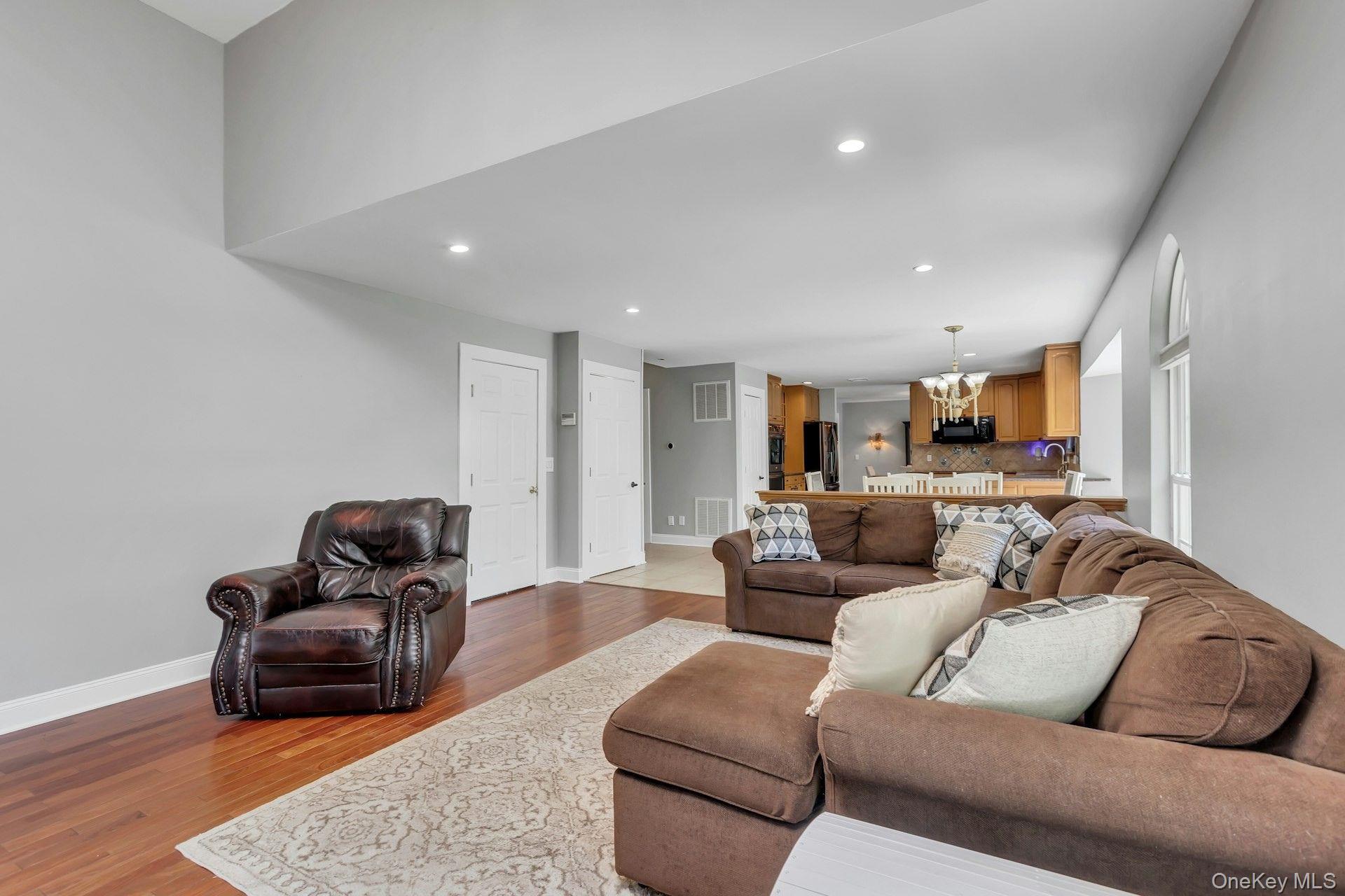 52 Elmhurst Avenue
