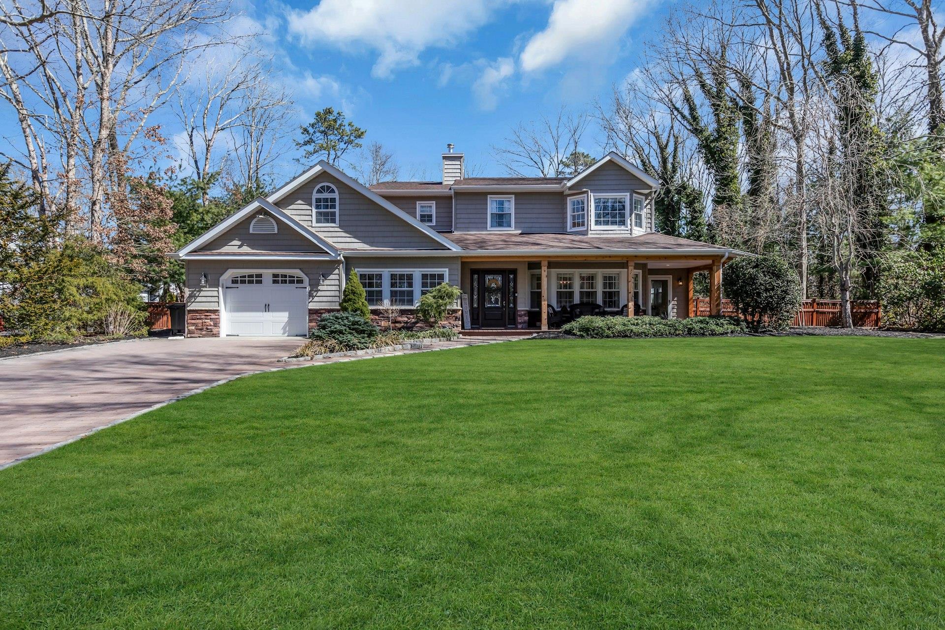 9 Club House Lane