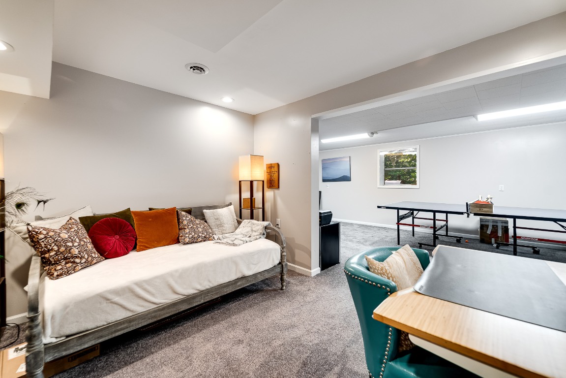 603 Hemlock Hills Drive