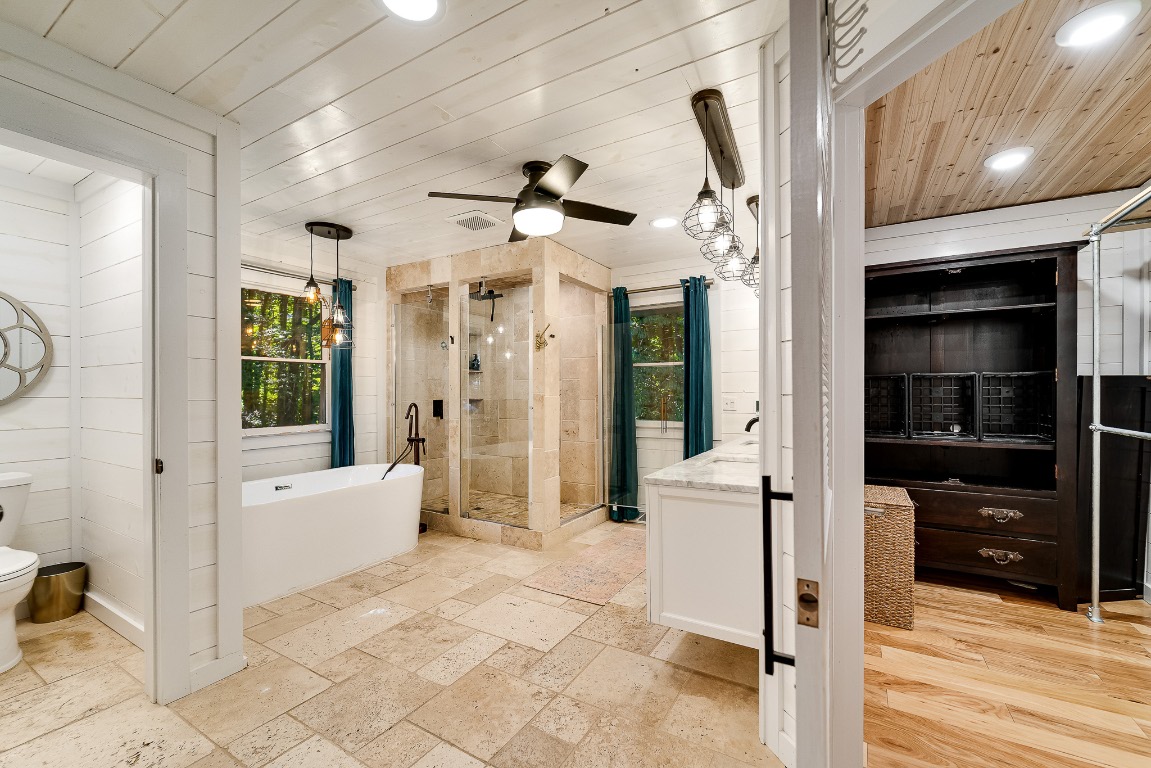 603 Hemlock Hills Drive