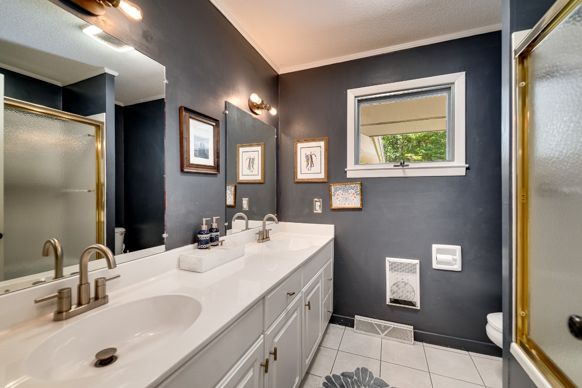 603 Hemlock Hills Drive