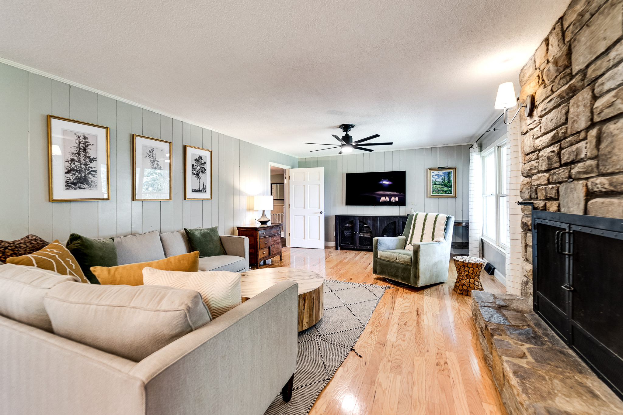 603 Hemlock Hills Drive