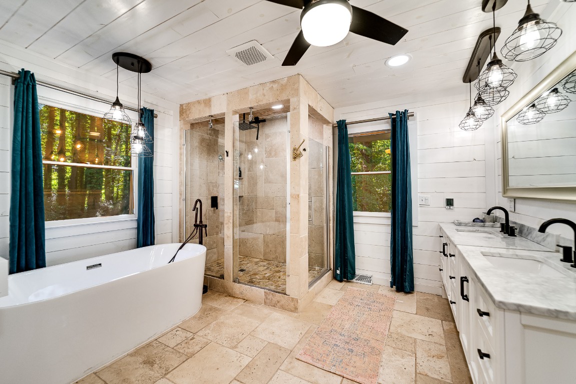 603 Hemlock Hills Drive