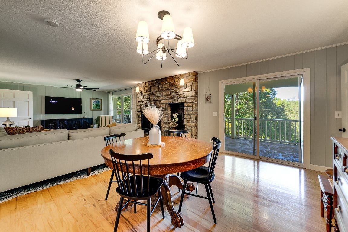 603 Hemlock Hills Drive