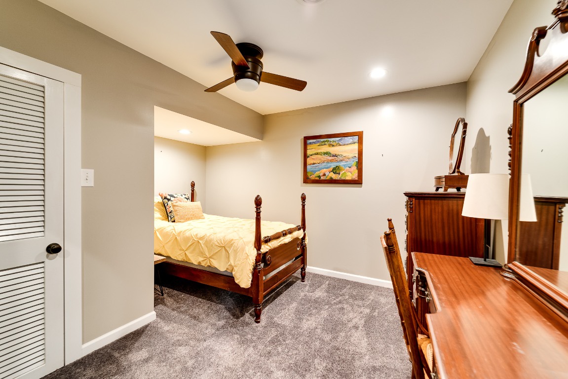 603 Hemlock Hills Drive