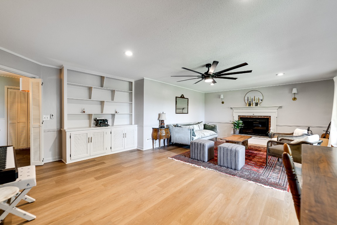 603 Hemlock Hills Drive