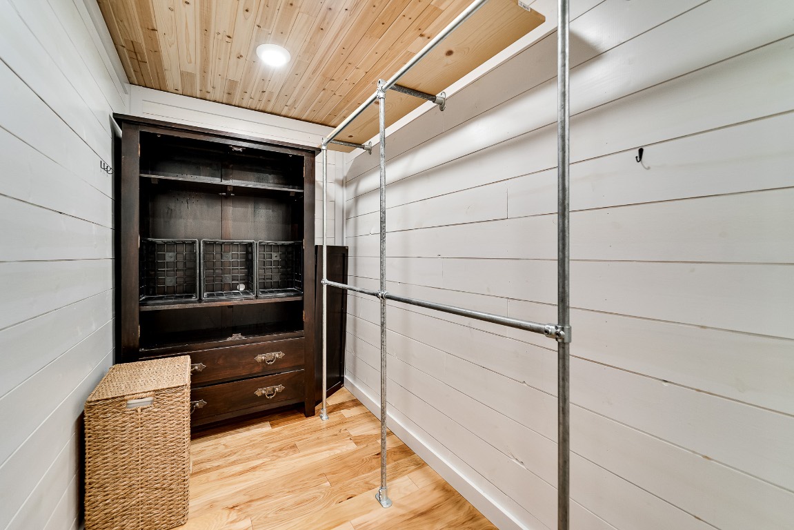 603 Hemlock Hills Drive