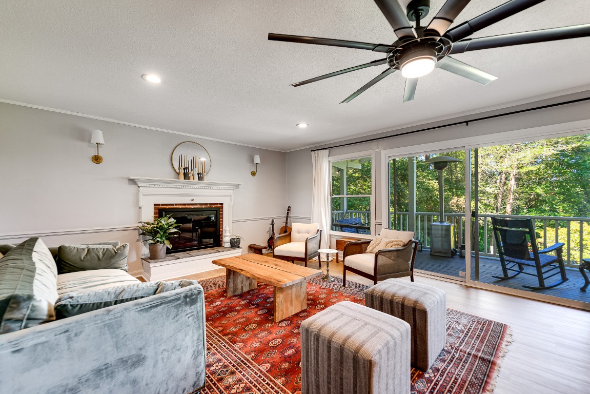 603 Hemlock Hills Drive