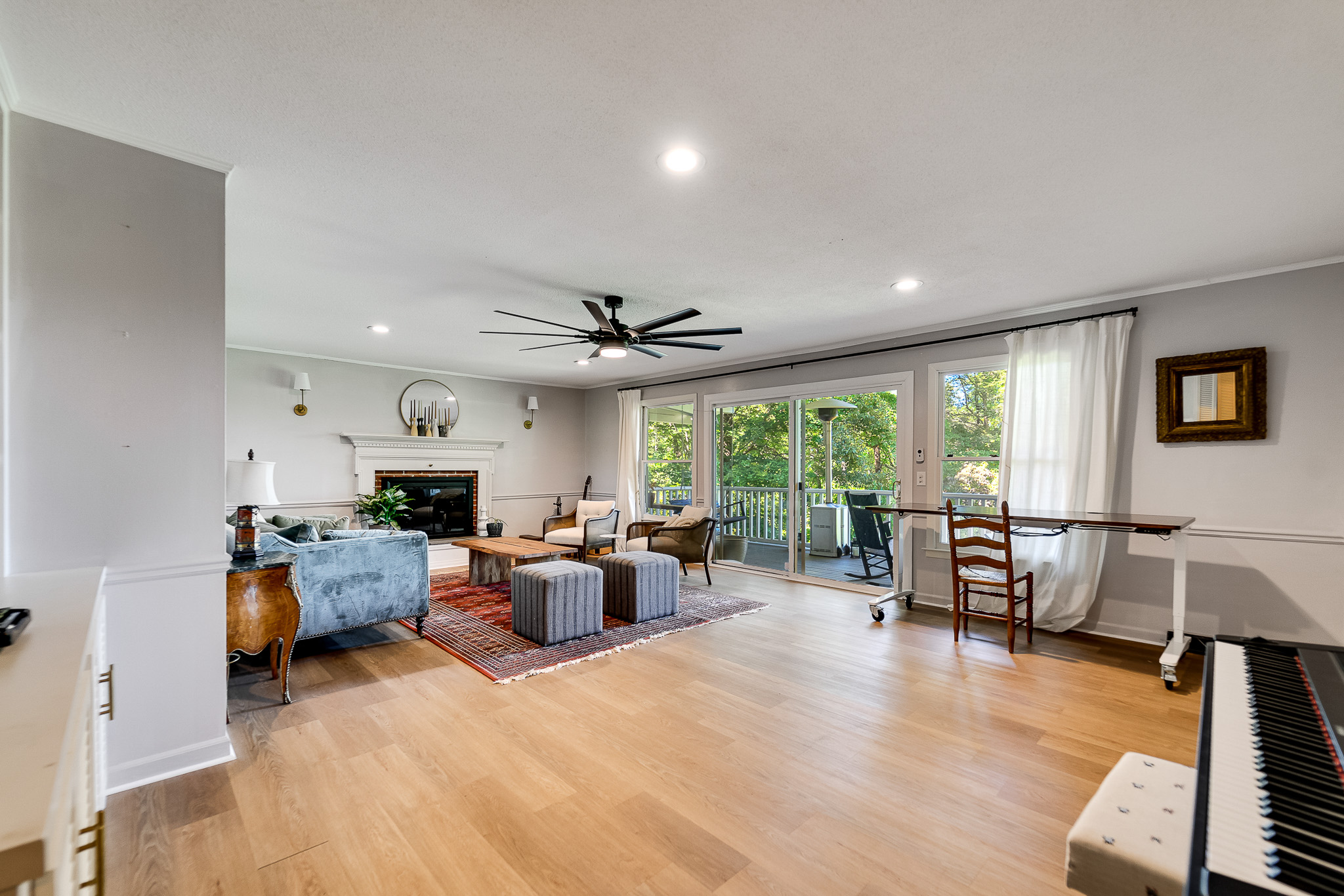 603 Hemlock Hills Drive