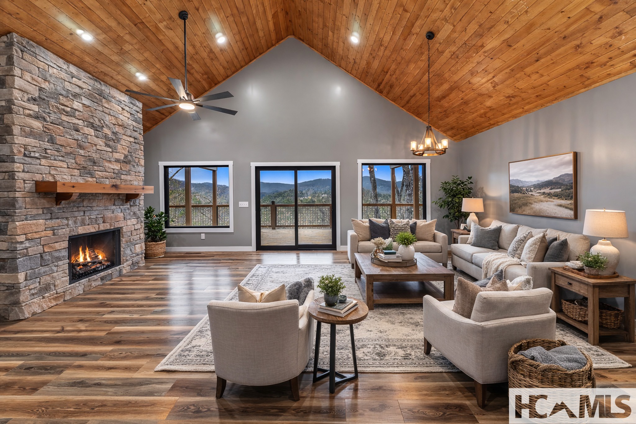 960 Woods Mountain Trail