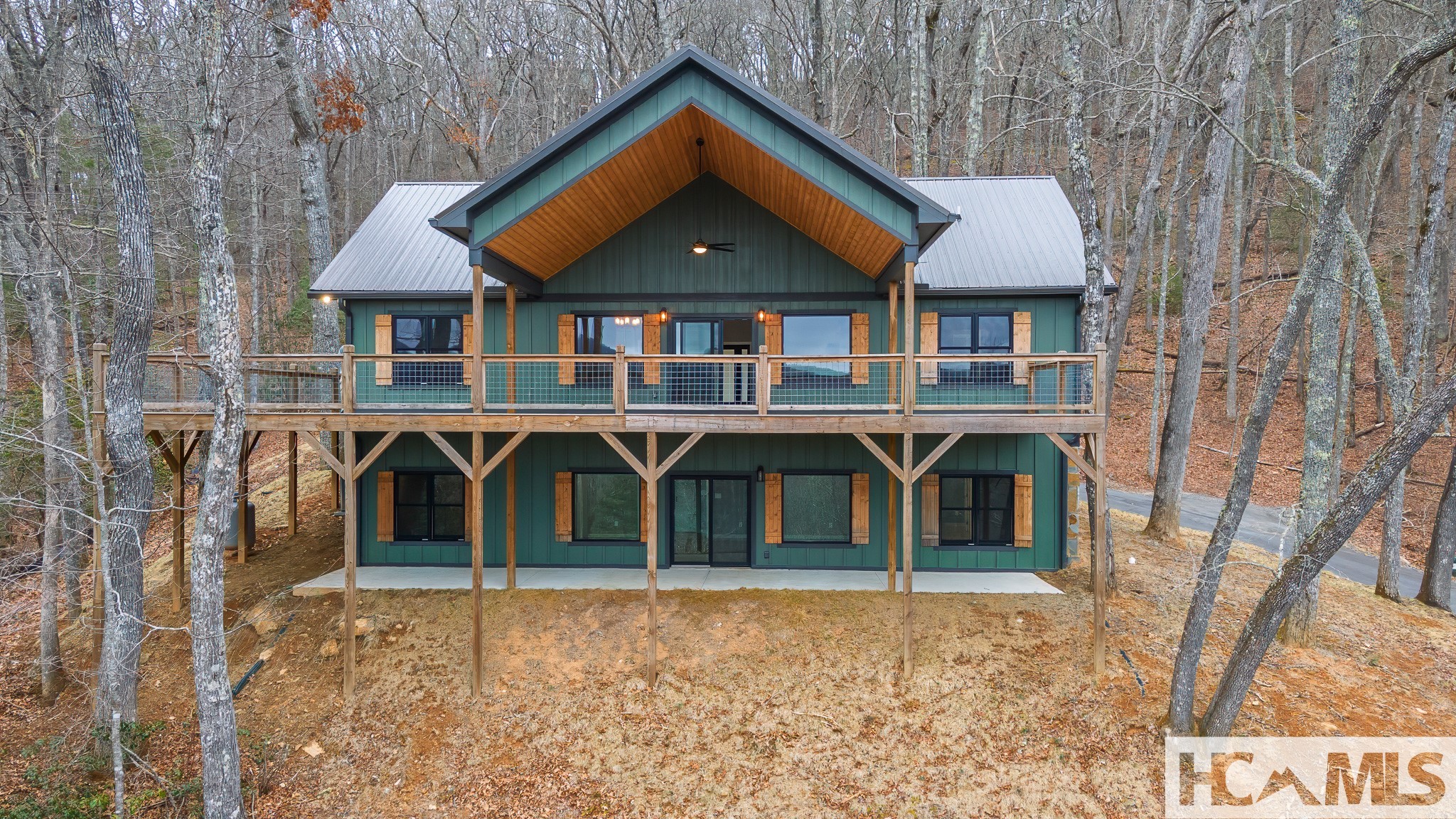 960 Woods Mountain Trail