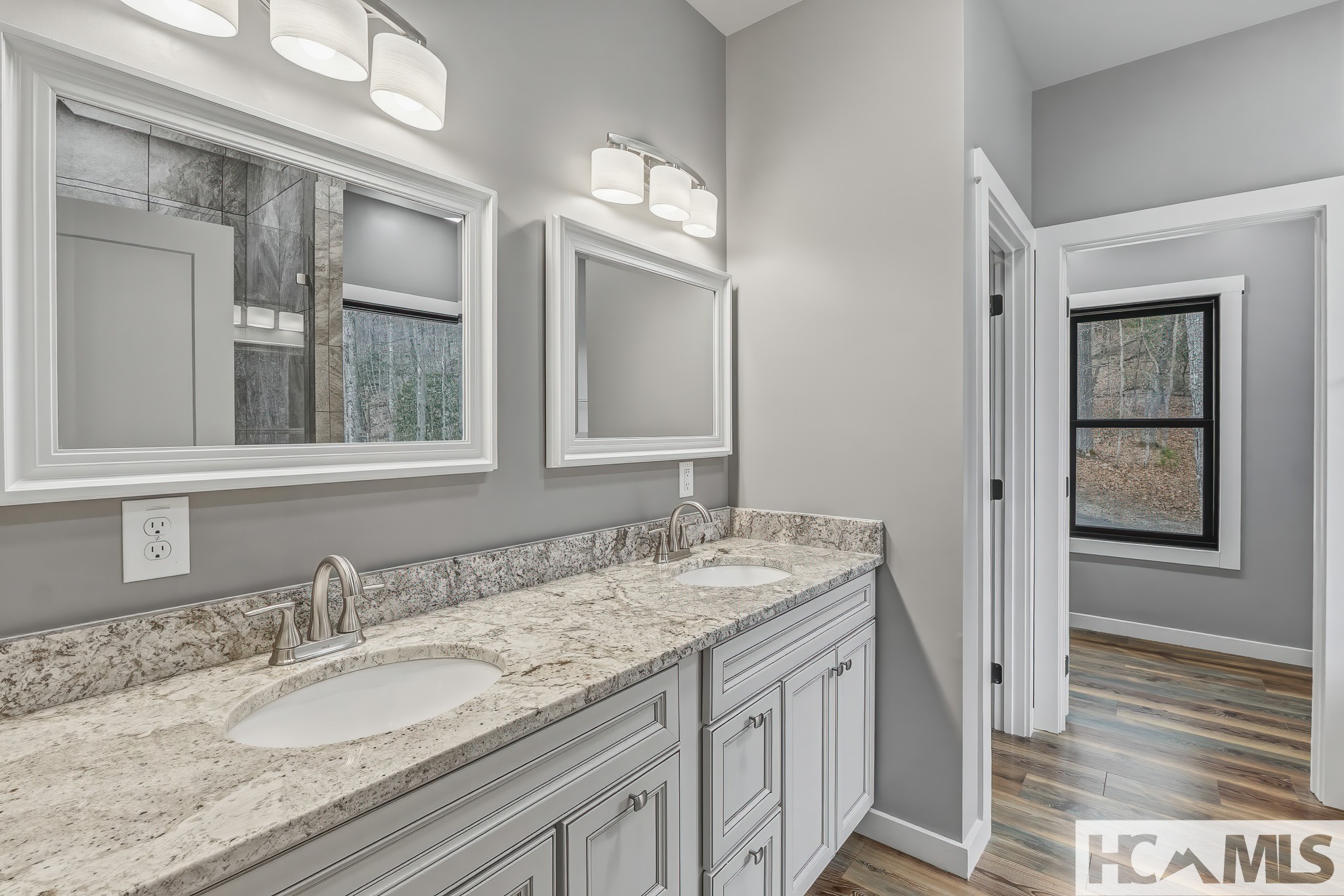 960 Woods Mountain Trail