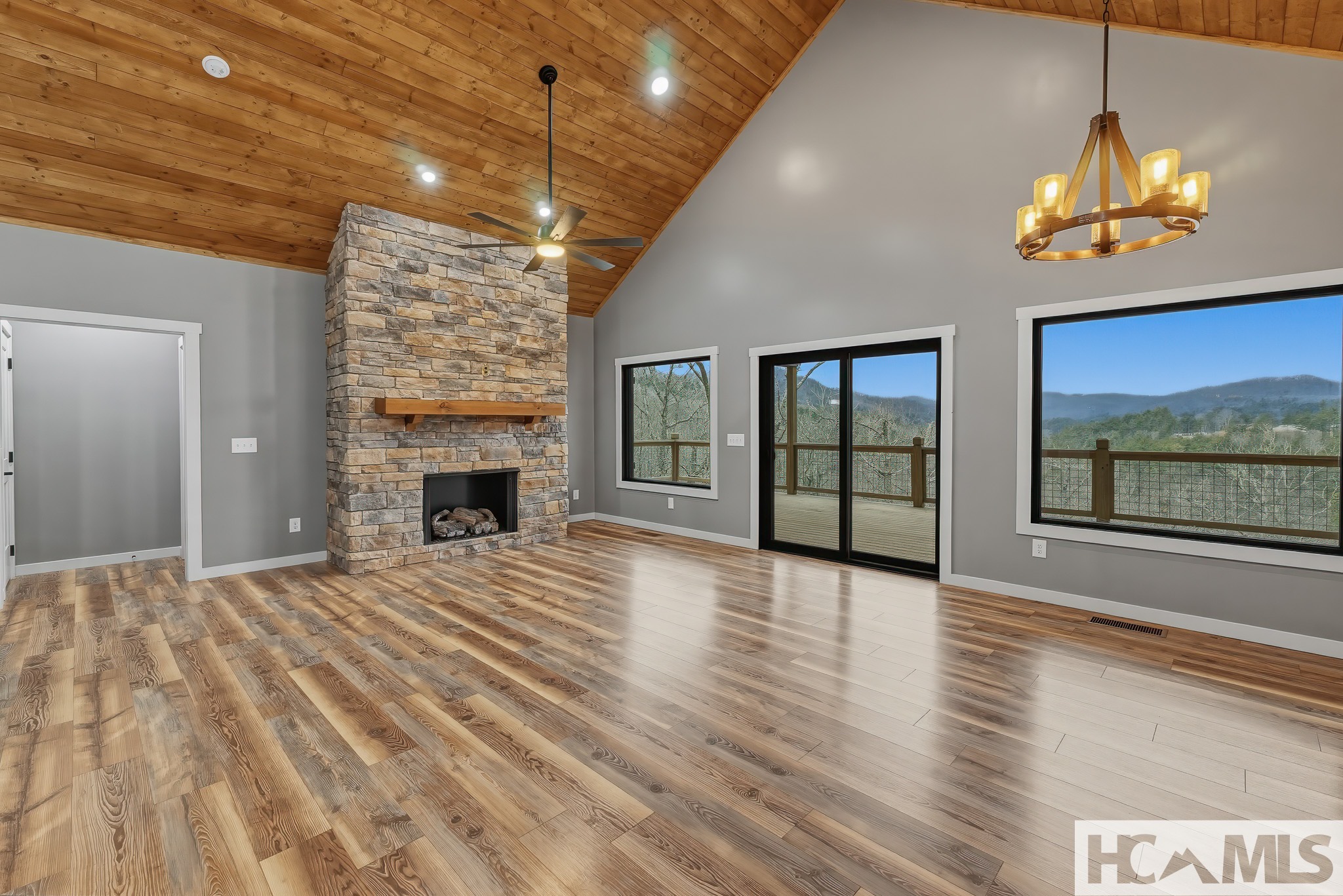 960 Woods Mountain Trail