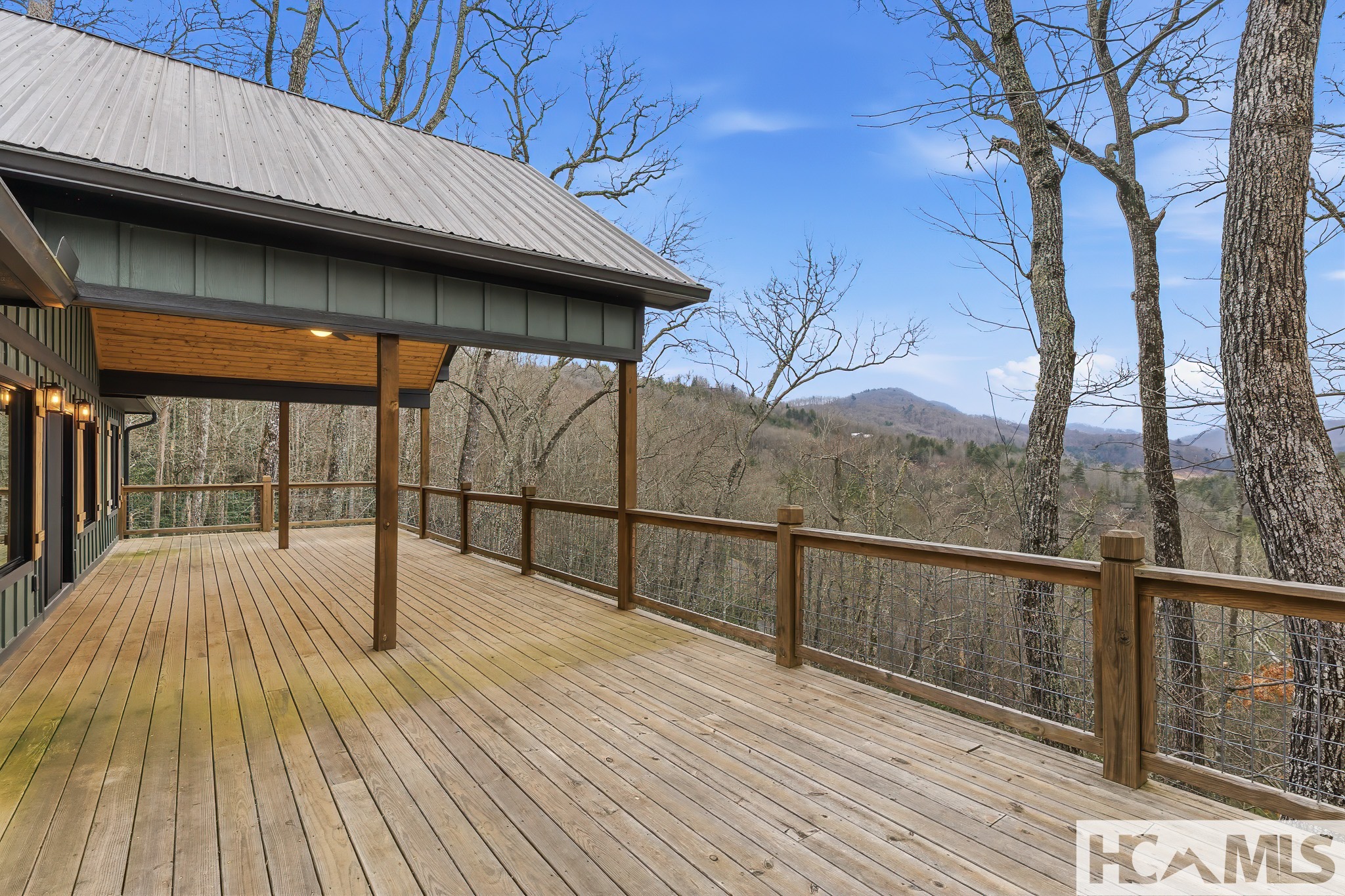 960 Woods Mountain Trail