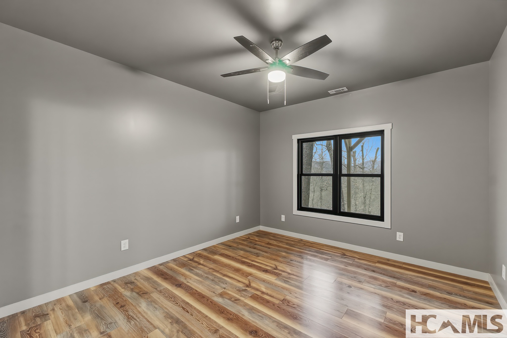 960 Woods Mountain Trail