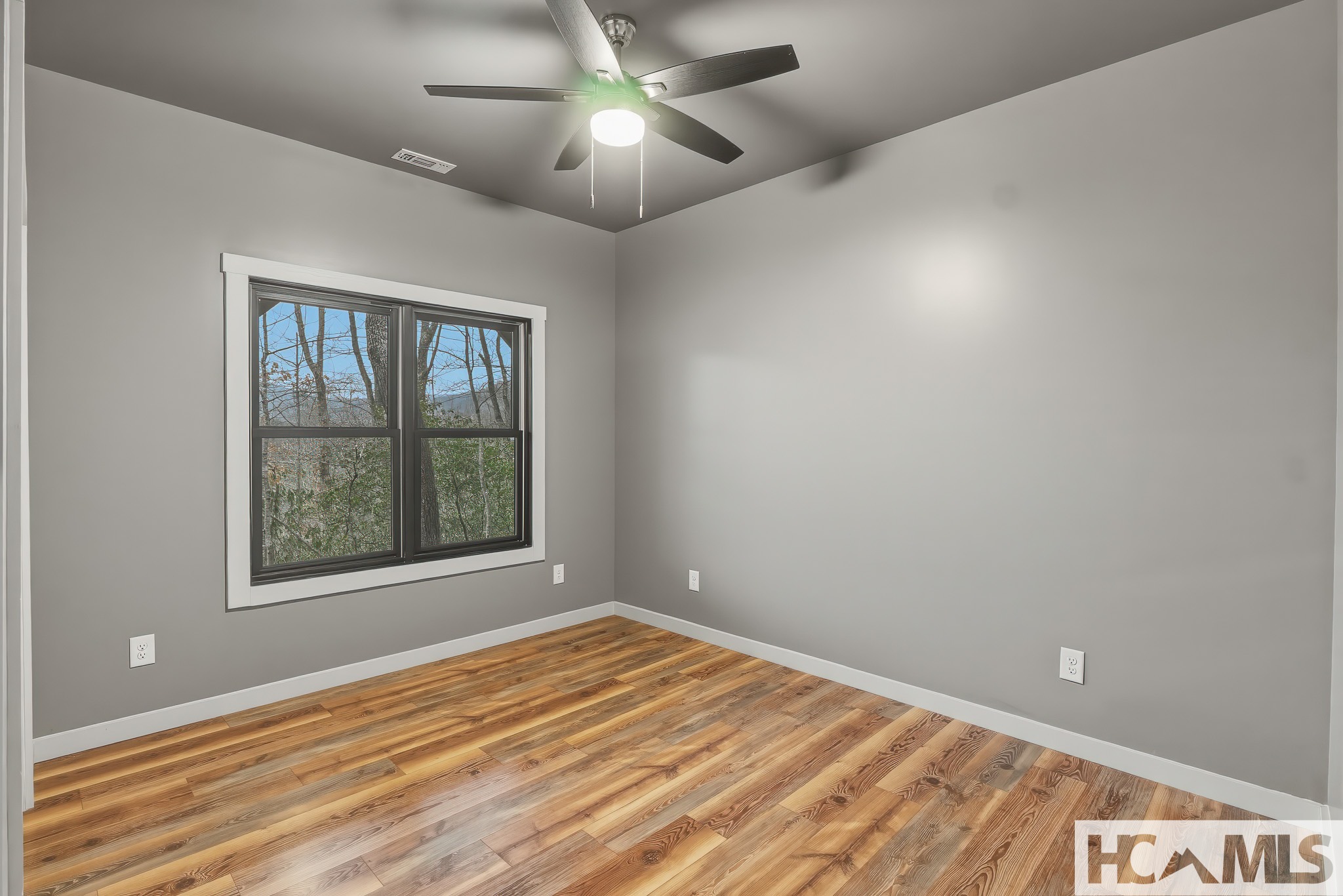 960 Woods Mountain Trail