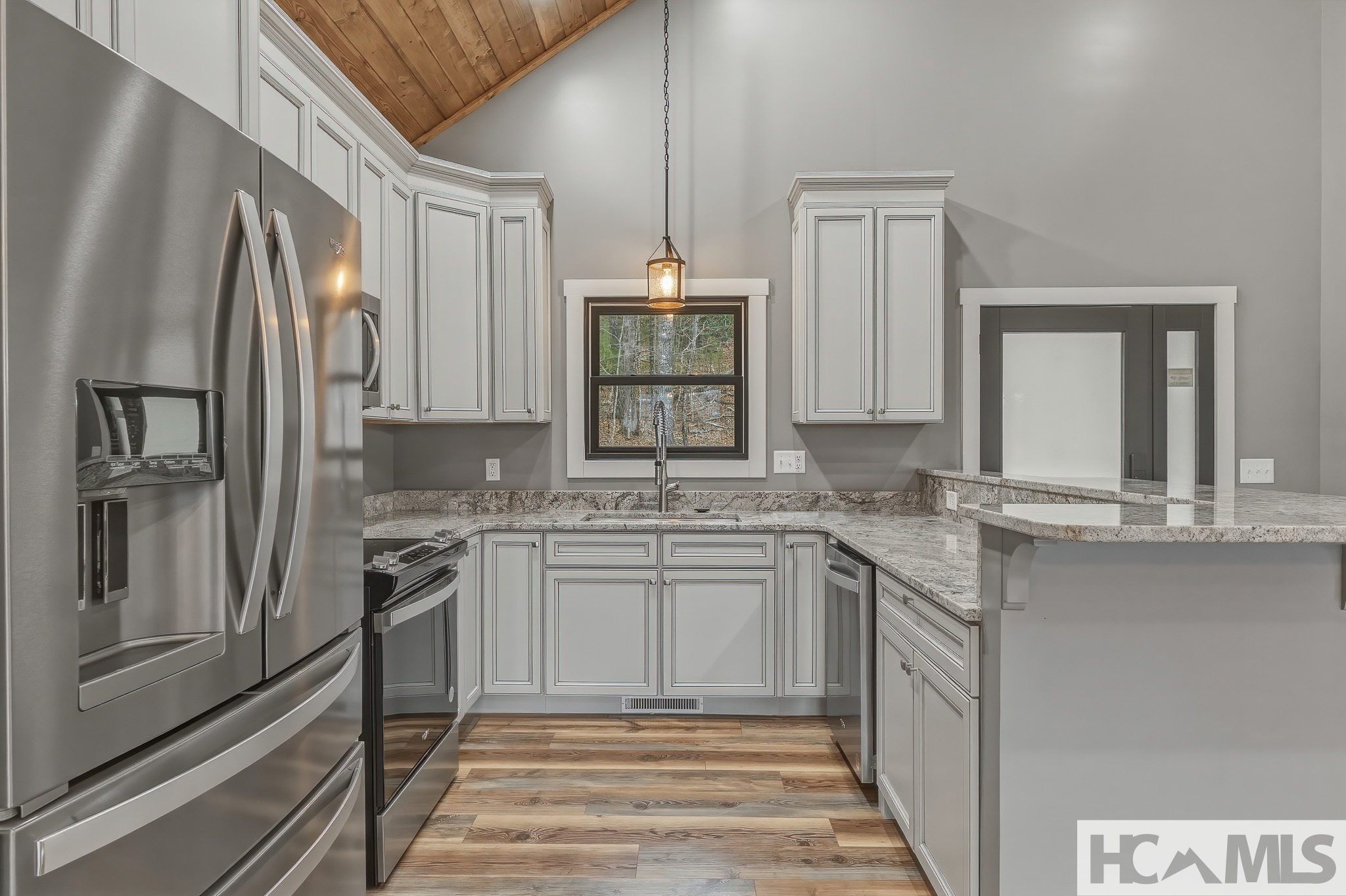 960 Woods Mountain Trail