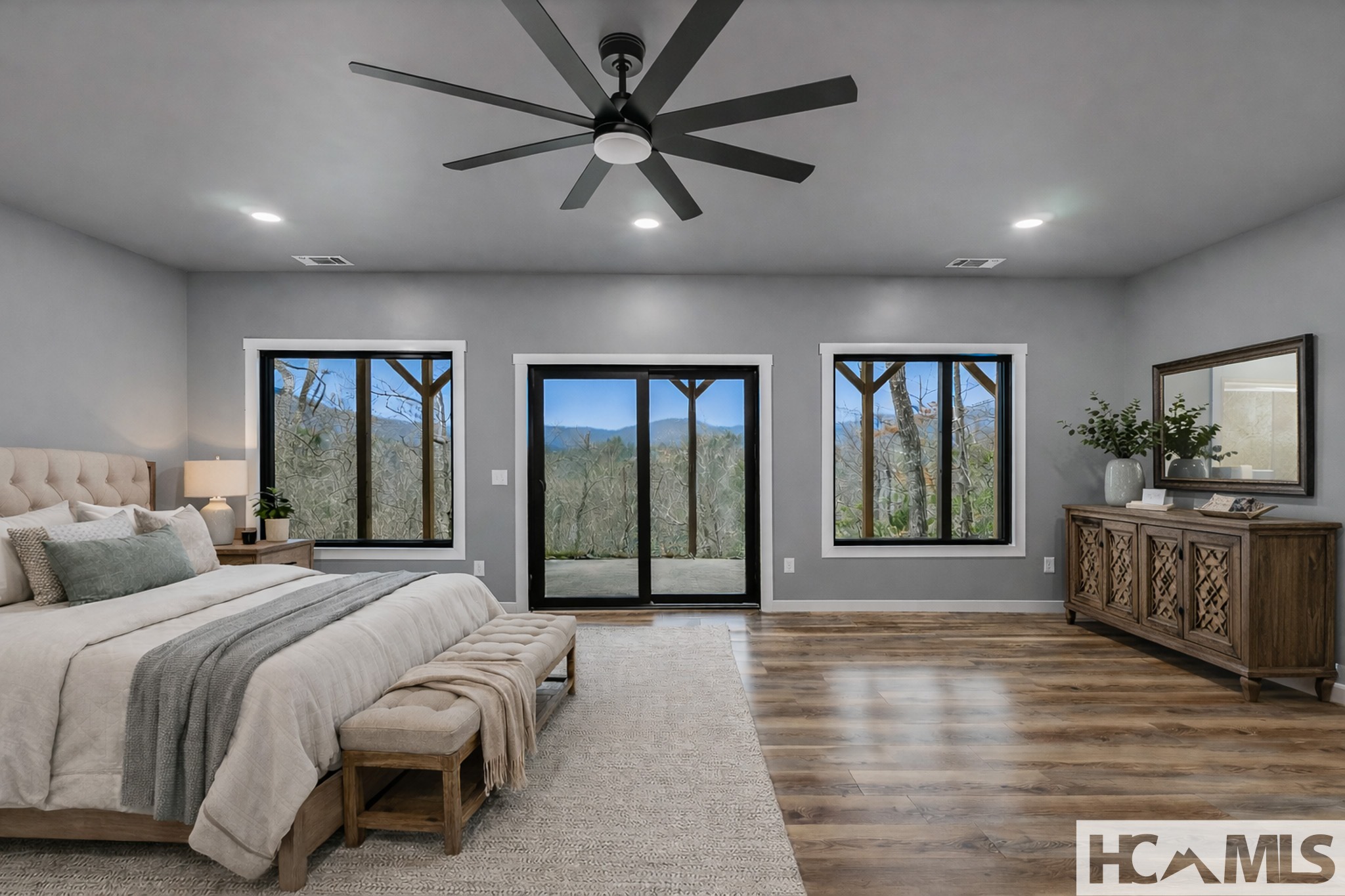 960 Woods Mountain Trail