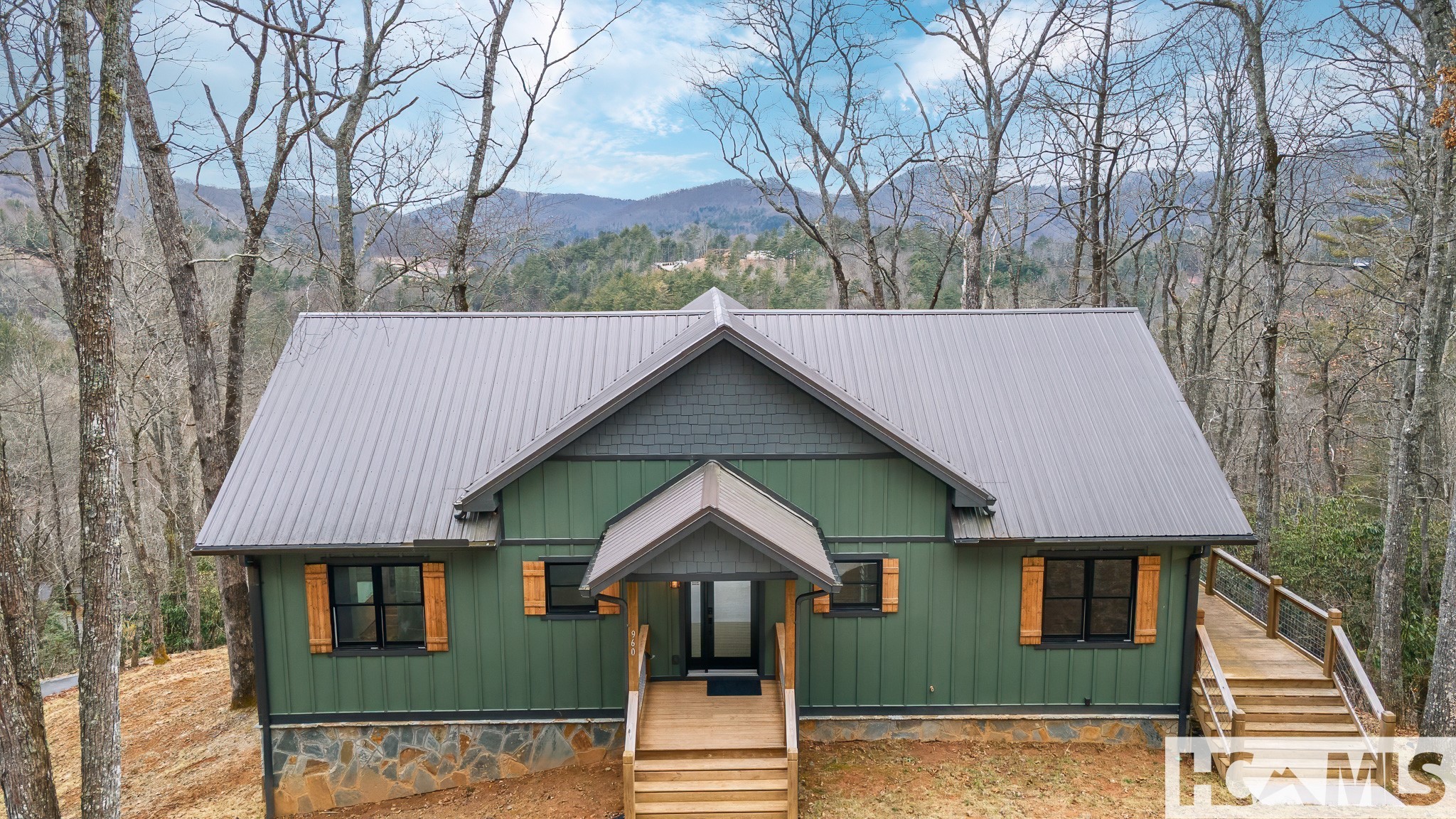 960 Woods Mountain Trail