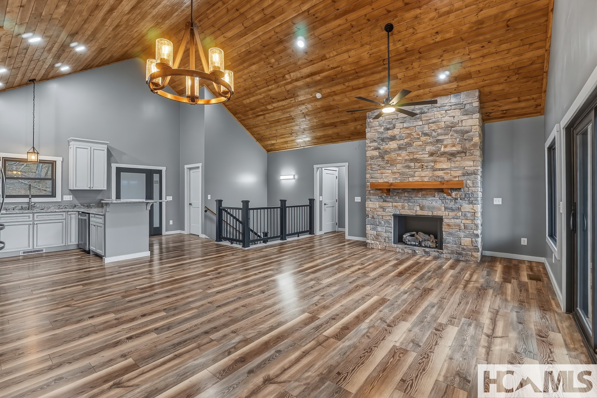 960 Woods Mountain Trail